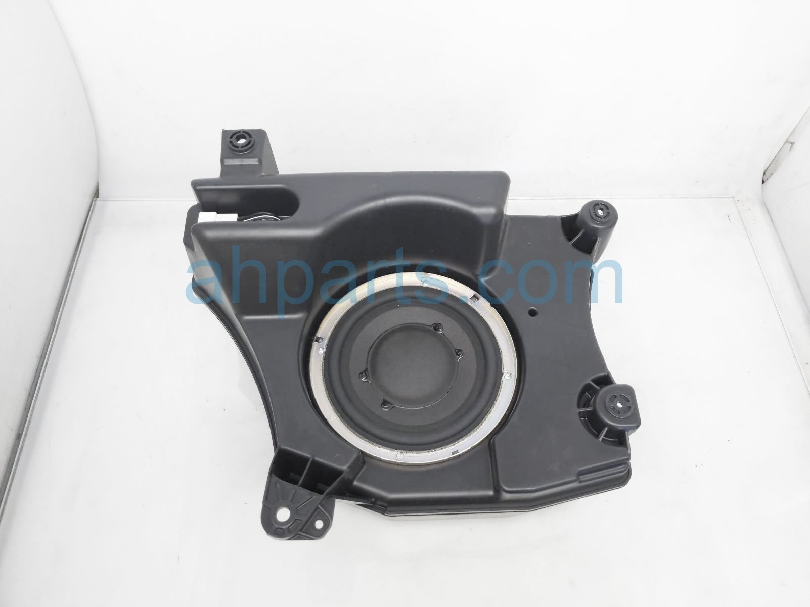 $65 Honda SUB WOOFER SPEAKER ASSY $65 Honda SUB WOOFER SPEAKER ASSY