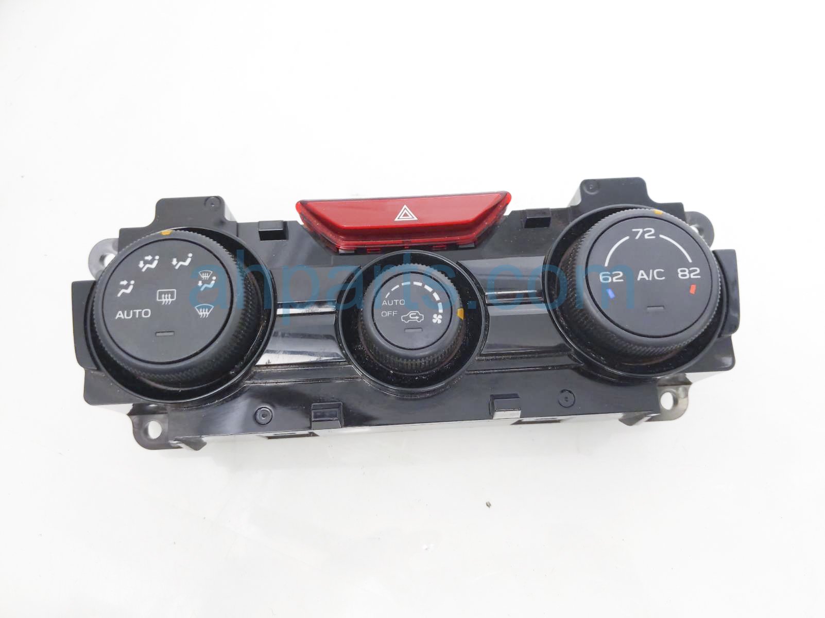$60 Subaru CLIMATE CONTROL ASSY