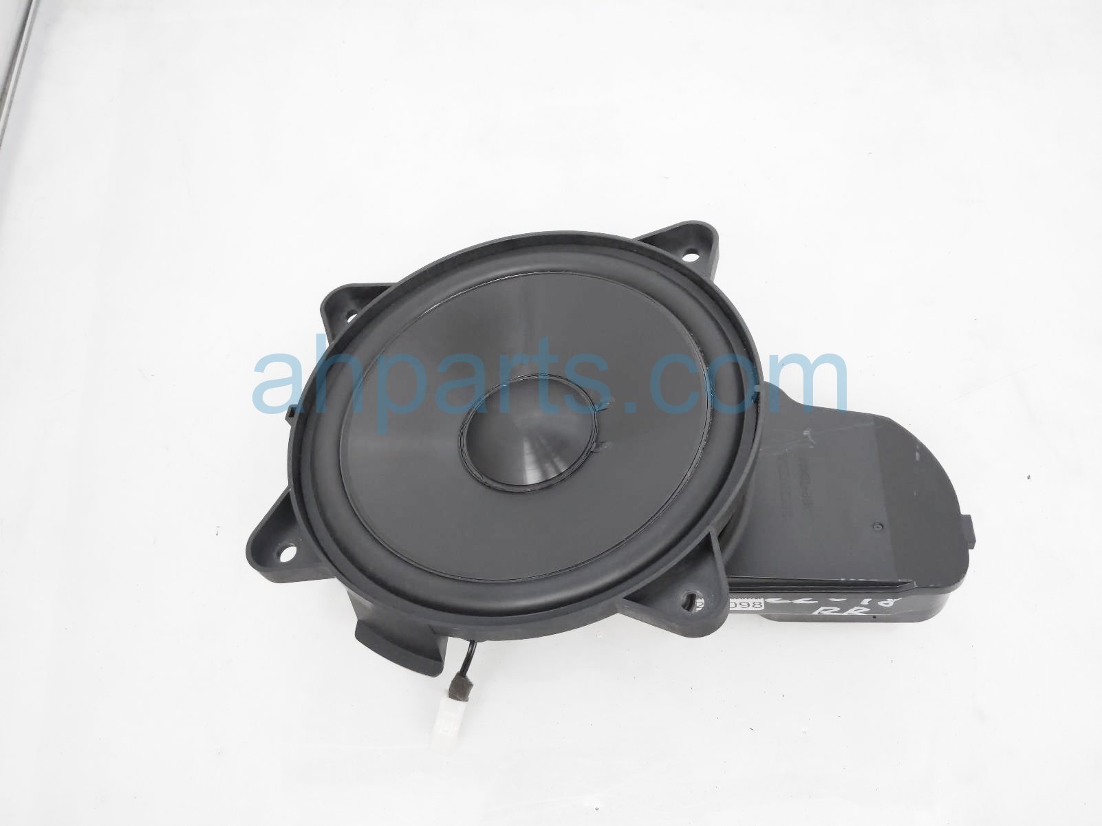 $35 Honda SUBWOOFER SPEAKER ASSY $35 Honda SUBWOOFER SPEAKER ASSY