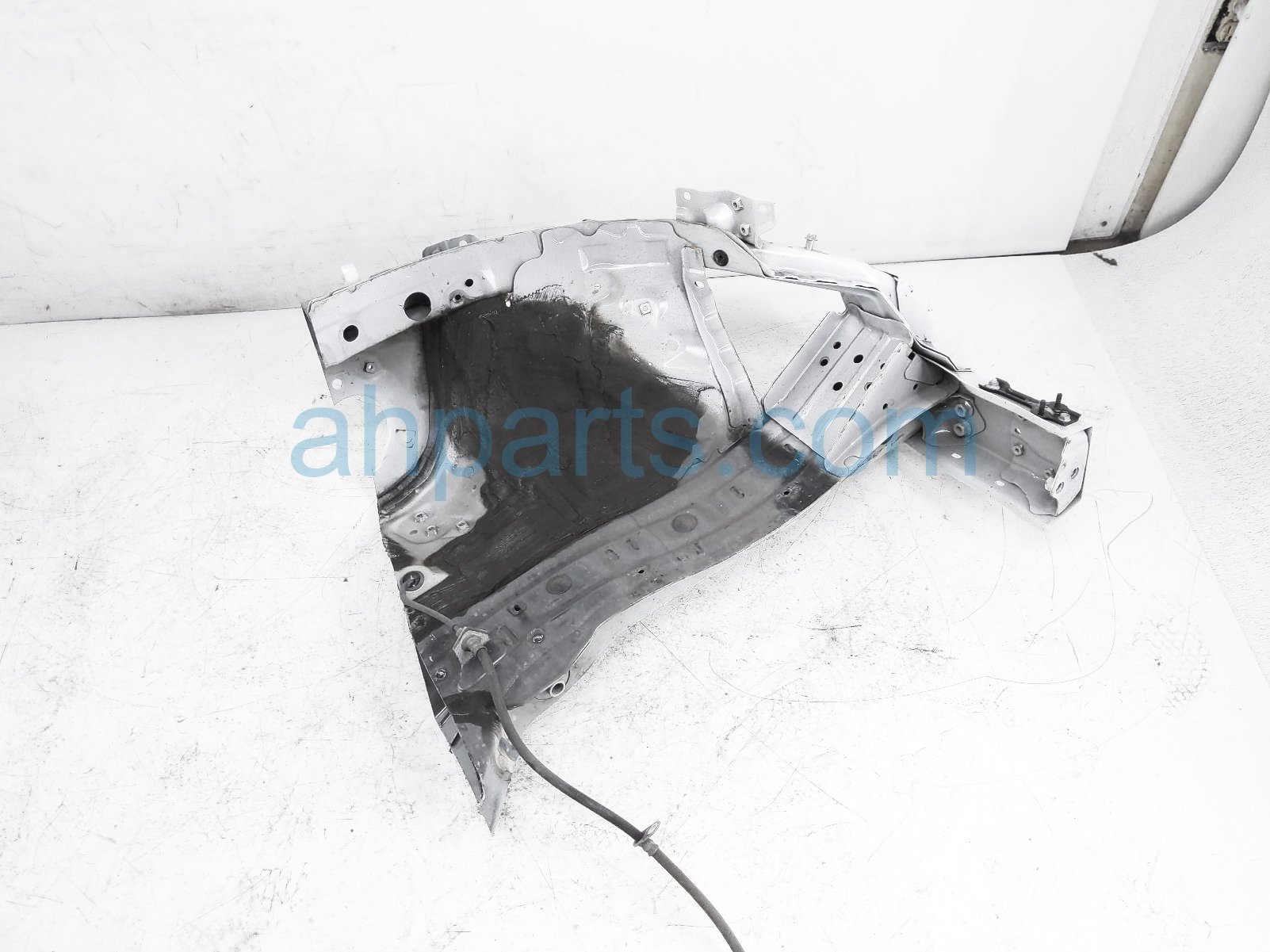 $175 Toyota RH APRON CUT - WHITE $175 Toyota RH APRON CUT - WHITE