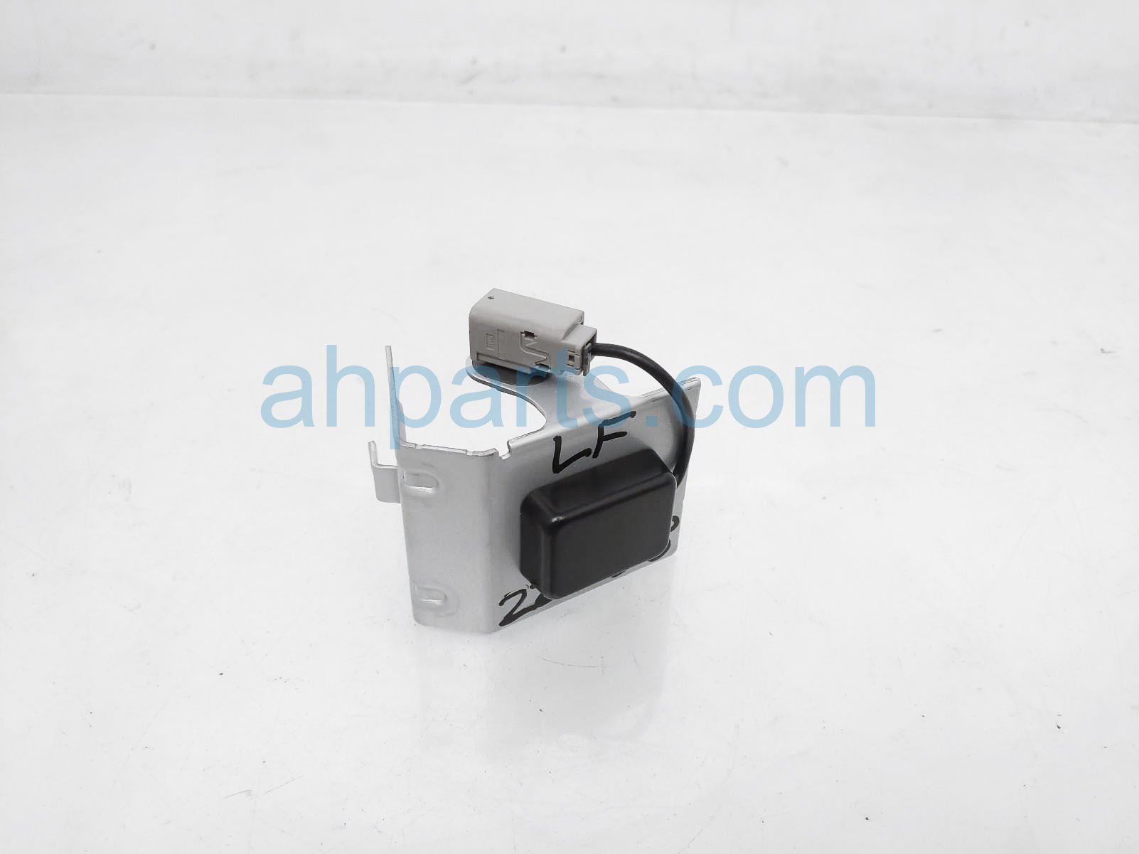 $25 Honda GPS ANTENNA UNIT