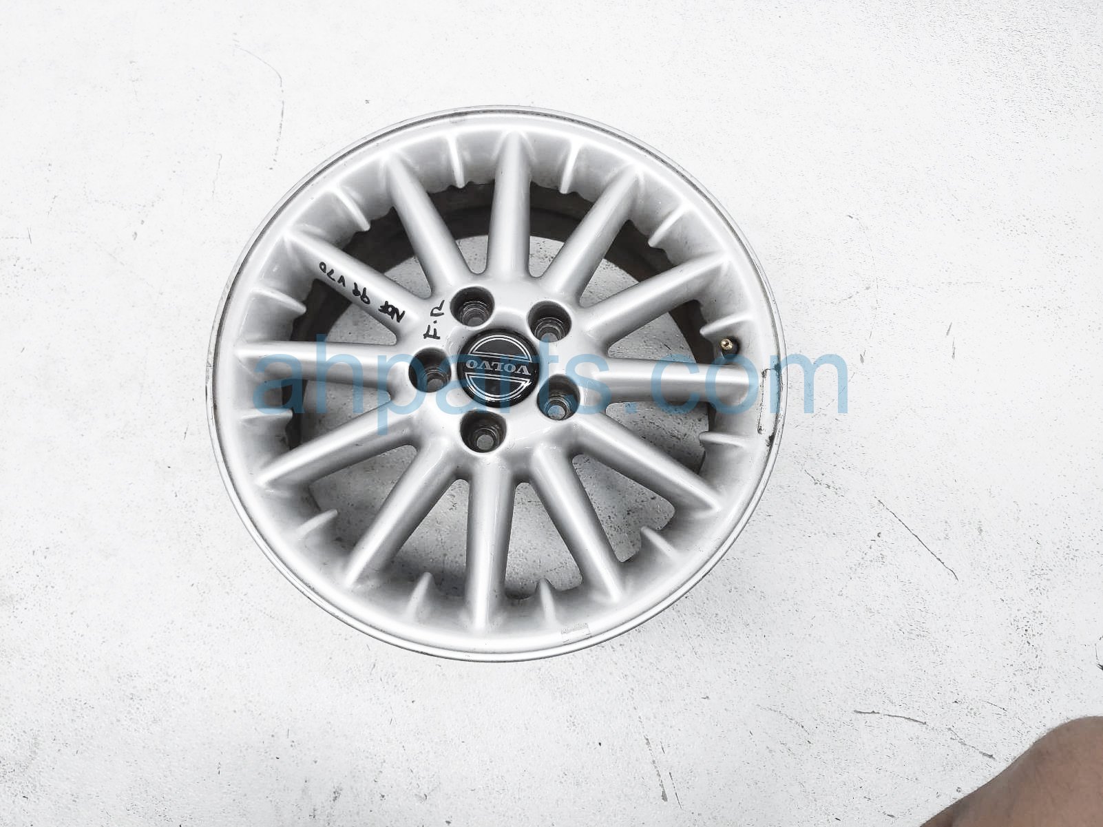 $75 Volvo FR/RH WHEEL / RIM (16 INCH) $75 Volvo FR/RH WHEEL / RIM (16 INCH)
