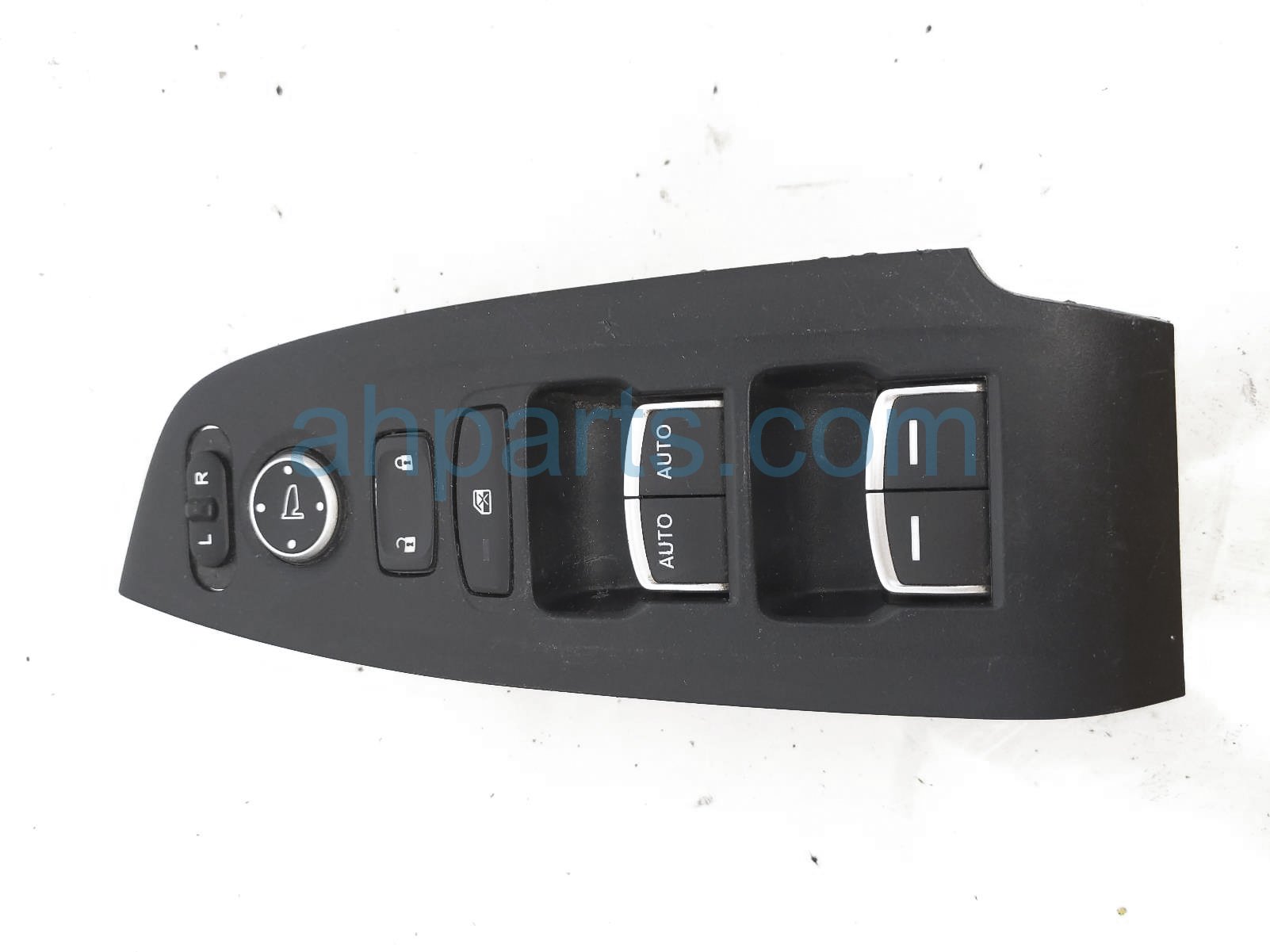 $34 Honda MASTER WINDOW CONTROL SWITCH $34 Honda MASTER WINDOW CONTROL SWITCH