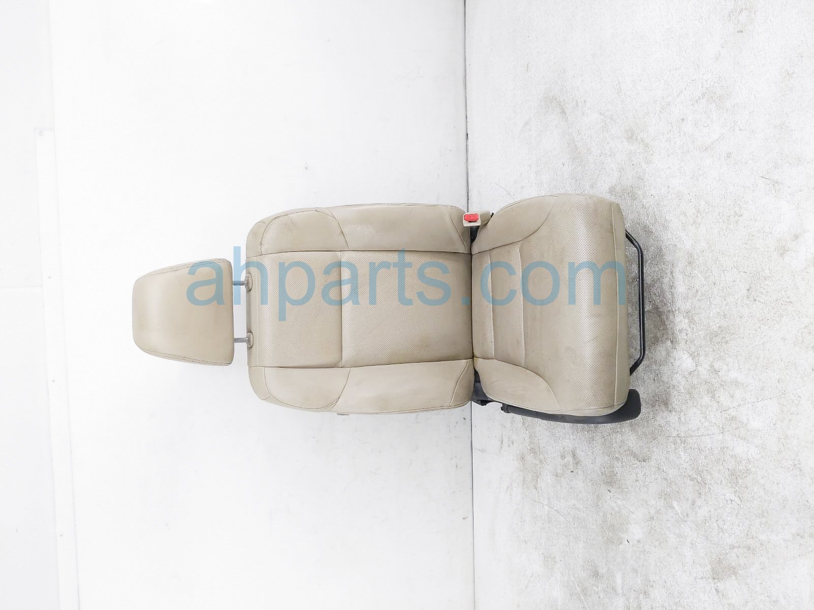 $115 Honda FR/RH SEAT - TAN - W/O AIRBAG* $115 Honda FR/RH SEAT - TAN - W/O AIRBAG*