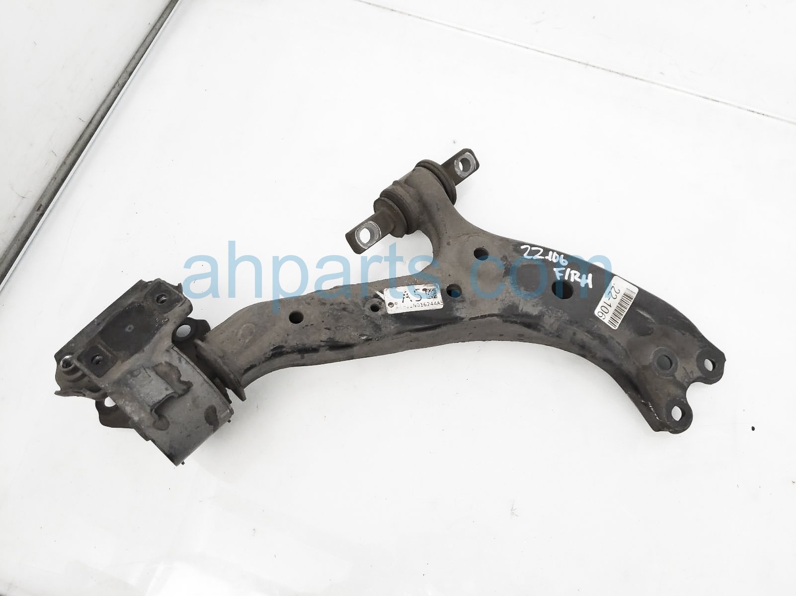$175 Honda FR/RH LOWER CONTROL ARM $175 Honda FR/RH LOWER CONTROL ARM