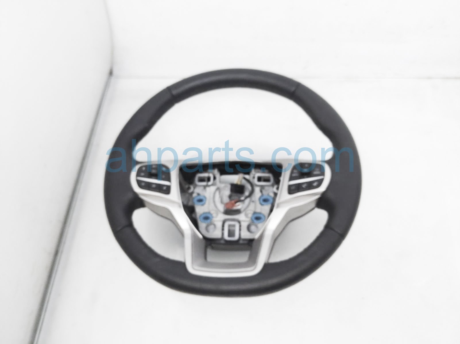 $125 Ford STEERING WHEEL - BLACK - XLT $125 Ford STEERING WHEEL - BLACK - XLT