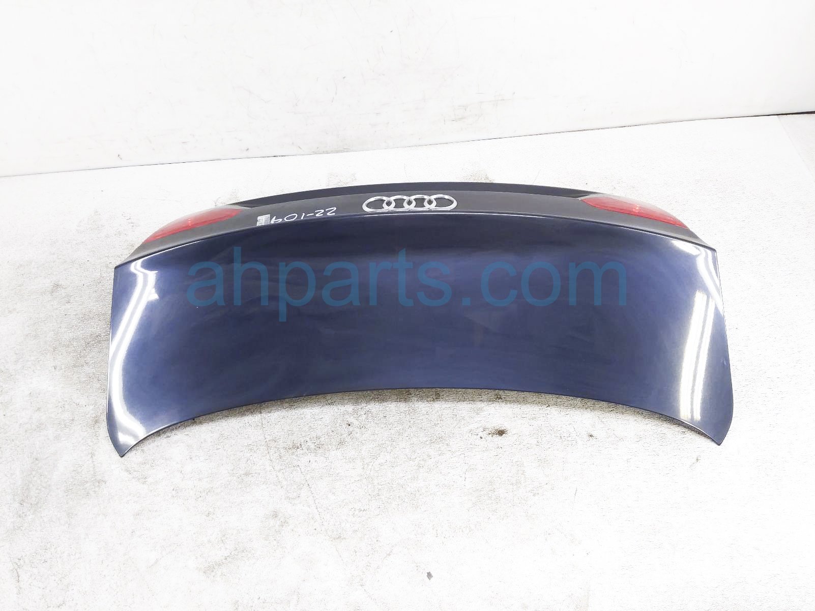 $199 Audi TRUNK / DECKLID - DARK BLUE $199 Audi TRUNK / DECKLID - DARK BLUE