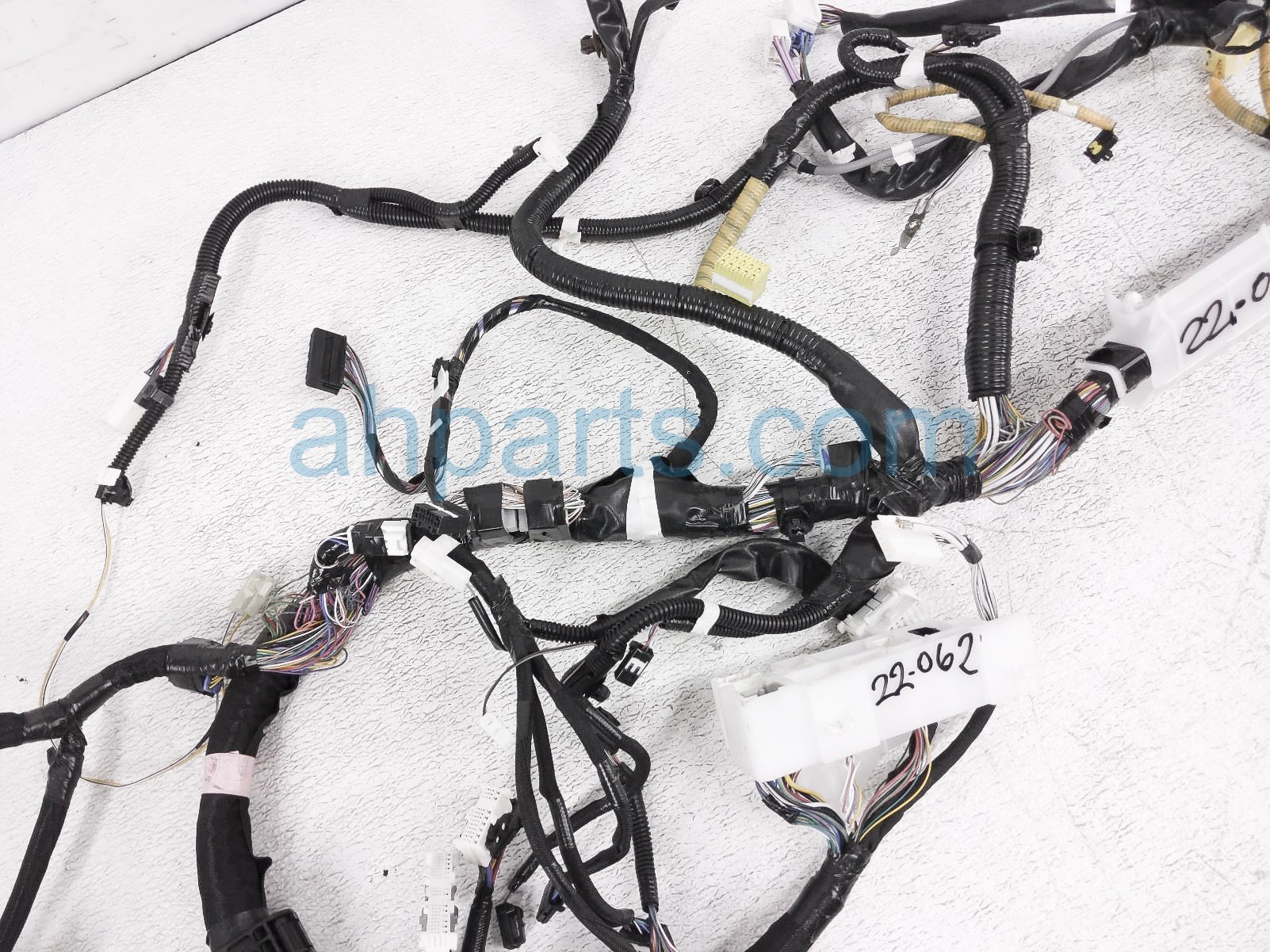 2016 Toyota Tacoma Dash Wire Harness - 82141-04y80 82141-04Y80,