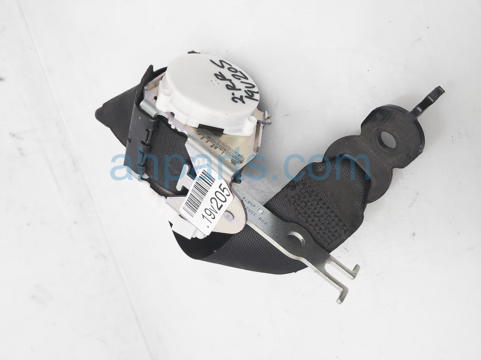 $25 BMW 2ND ROW RH SEAT BELT - BLACK