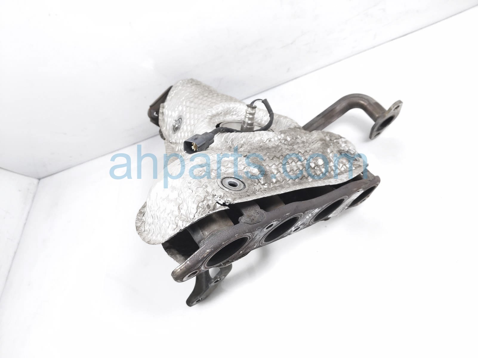 $150 Toyota EXHAUST MANIFOLD $150 Toyota EXHAUST MANIFOLD