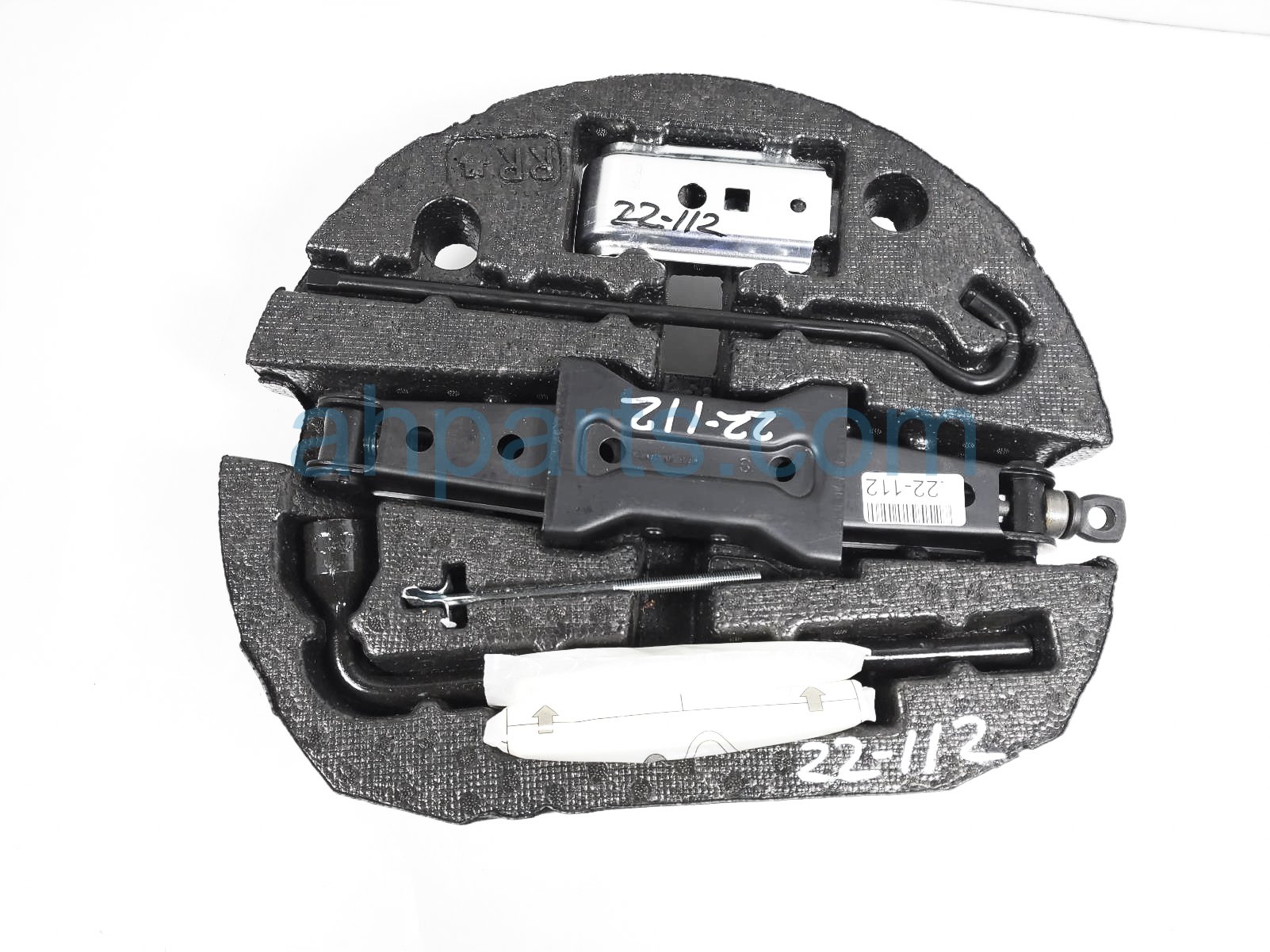 $40 Honda JACK & TOOLS W/ FOAM HOLDER $40 Honda JACK & TOOLS W/ FOAM HOLDER