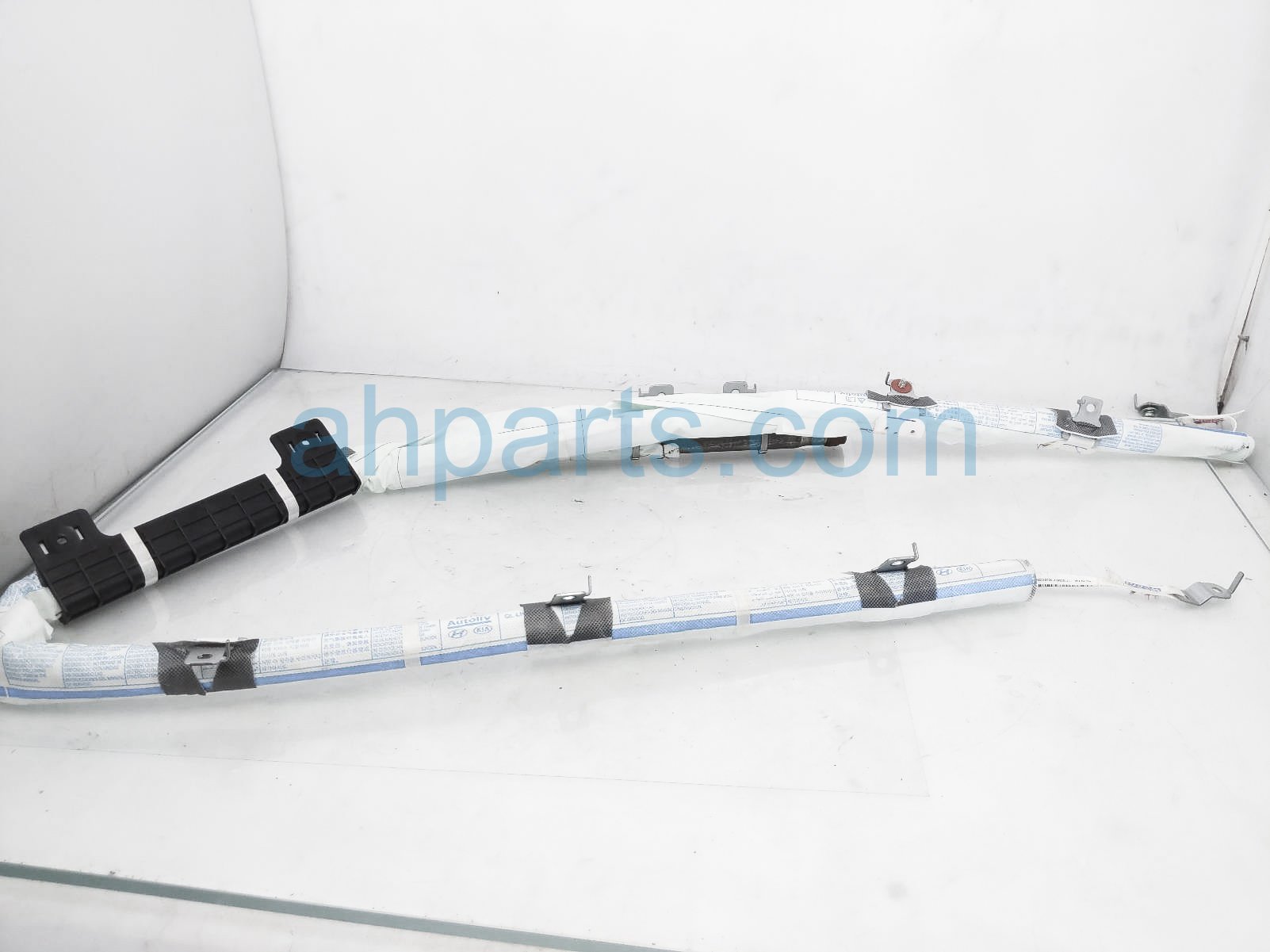 $199 Kia DRIVER ROOF CURTAIN AIRBAG $199 Kia DRIVER ROOF CURTAIN AIRBAG