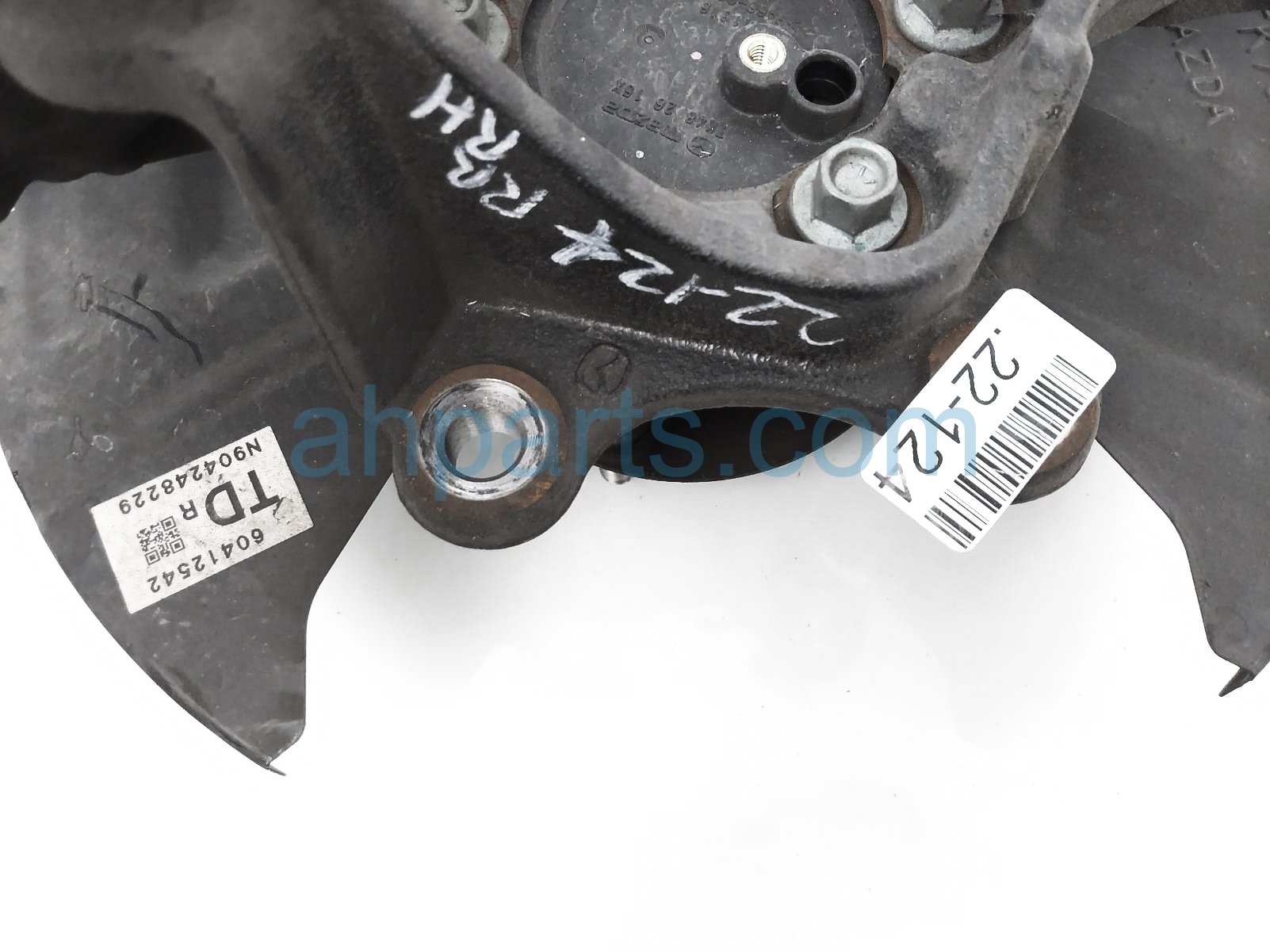 $150 Mazda RR/RH SPINDLE KNUCKLE HUB