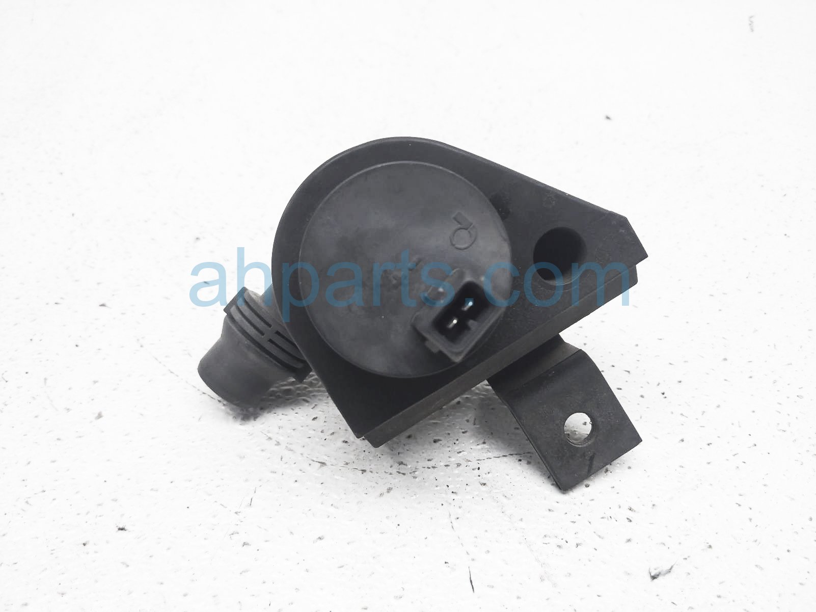 Sold 2004 BMW 525i Auxilairy Water Pump 64 11 6 910 755 Replacement Sold 2004 BMW 525i Auxilairy Water Pump 64 11 6 910 755 Replacement thumbnail