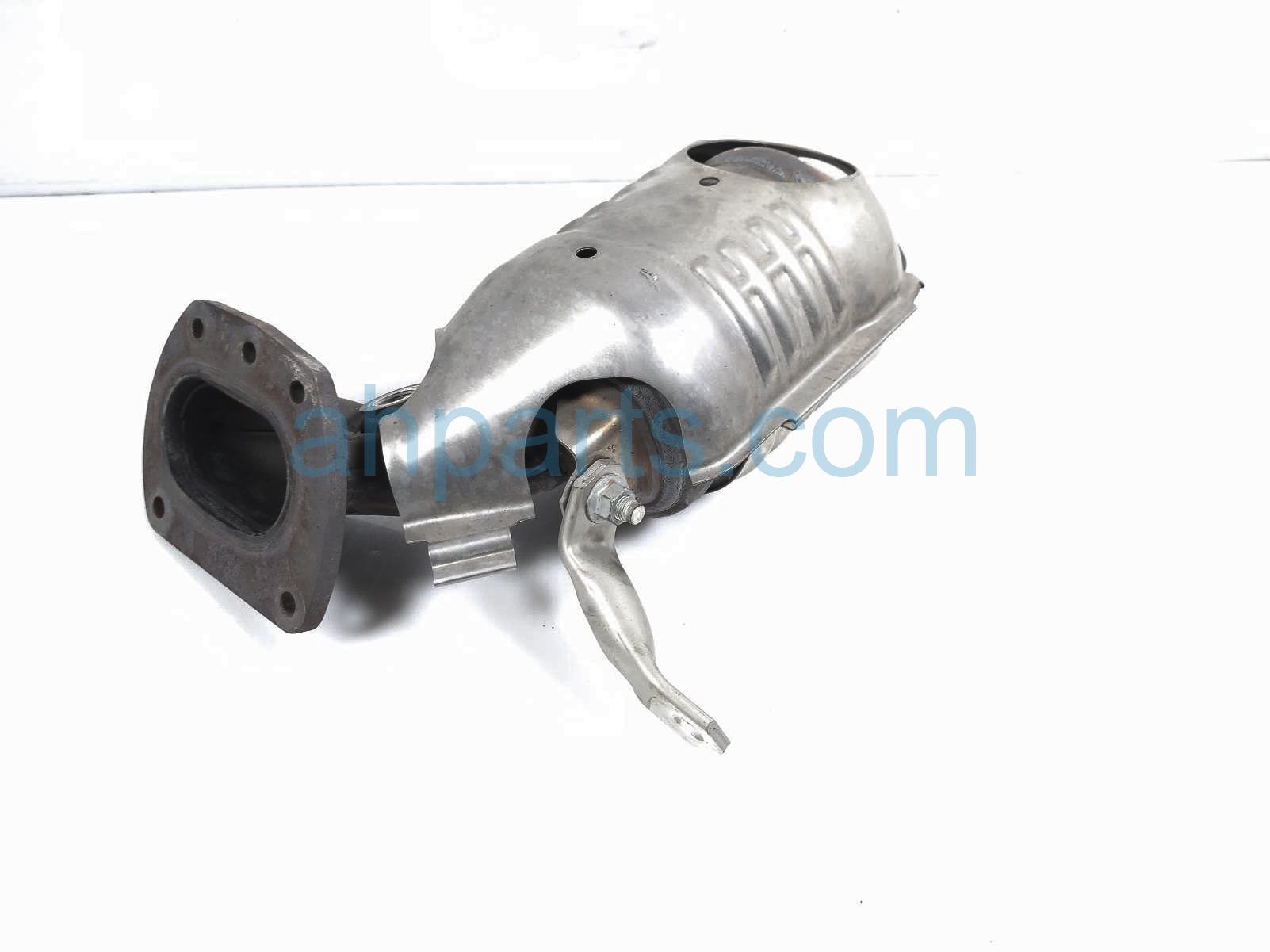 $399 Lexus REAR EXHAUST MANIFOLD $399 Lexus REAR EXHAUST MANIFOLD