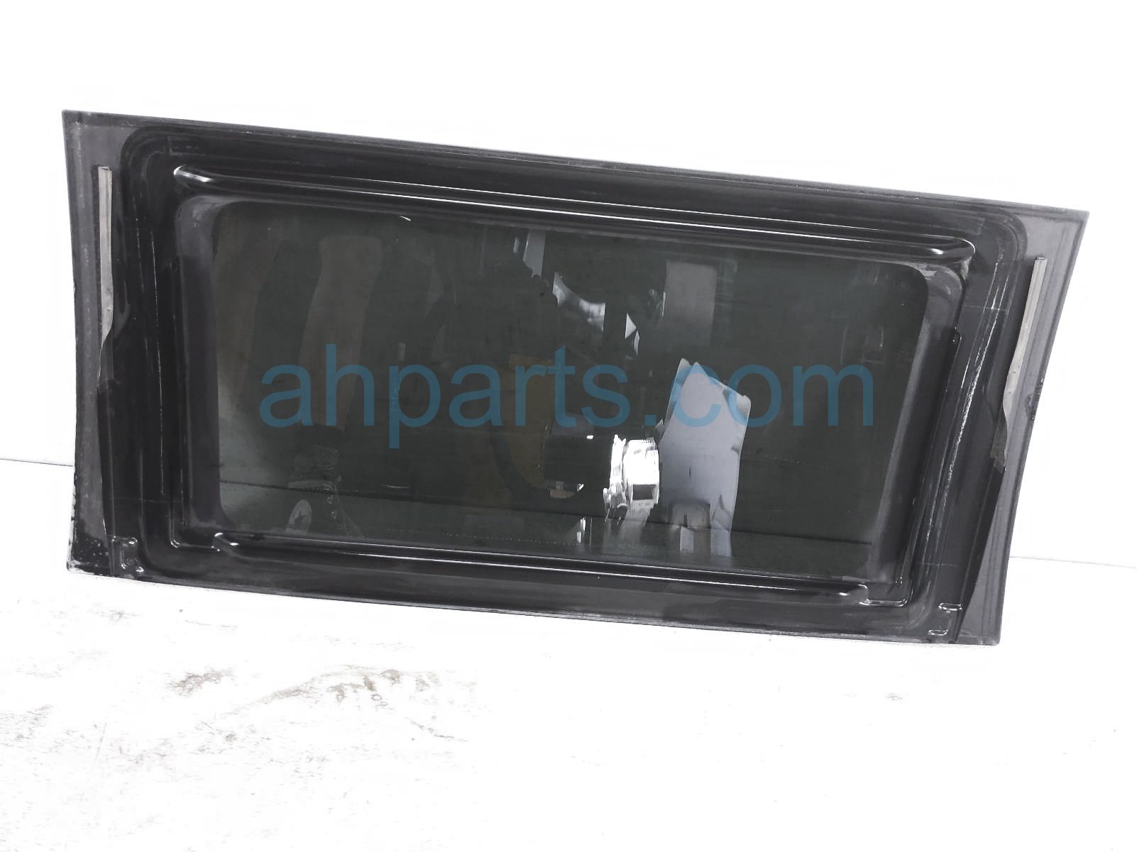 Sold 2010 Toyota Prius Sunroof / Window Center Roof Glass 6320147021