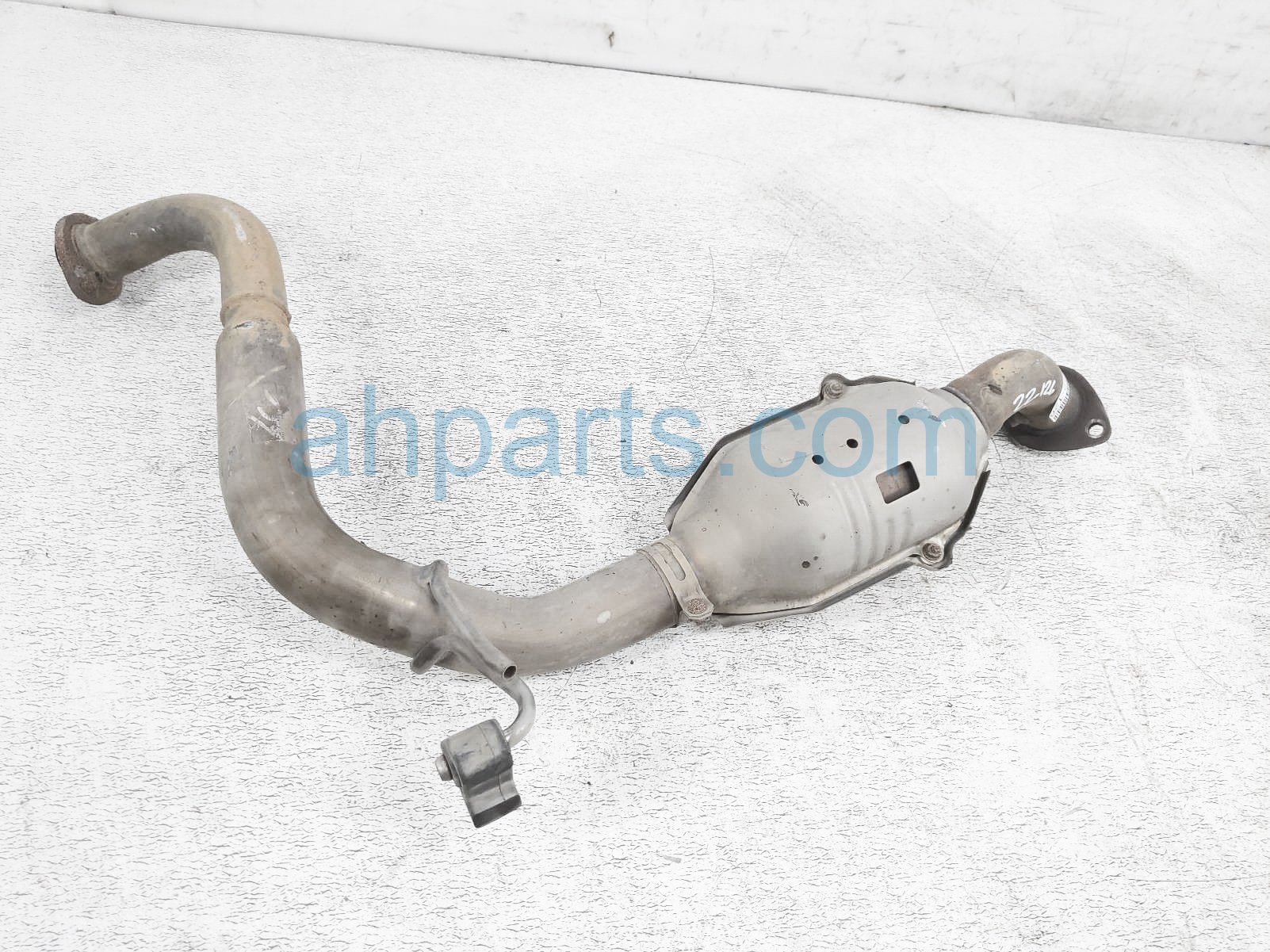 $445 Toyota LH EXHUAST CONVERTER & PIPE ASSY $445 Toyota LH EXHUAST CONVERTER & PIPE ASSY