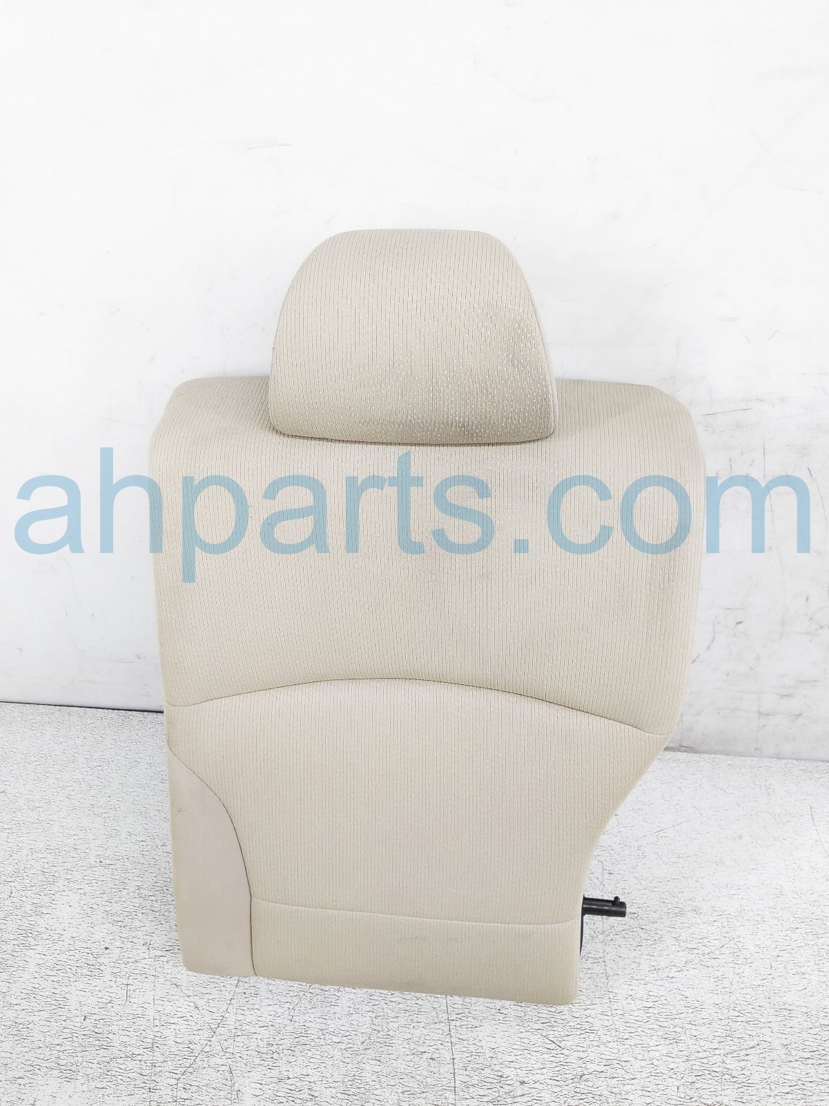 $65 Subaru RR/LH TOP SEAT CUSHION - BEIGE SDN $65 Subaru RR/LH TOP SEAT CUSHION - BEIGE SDN