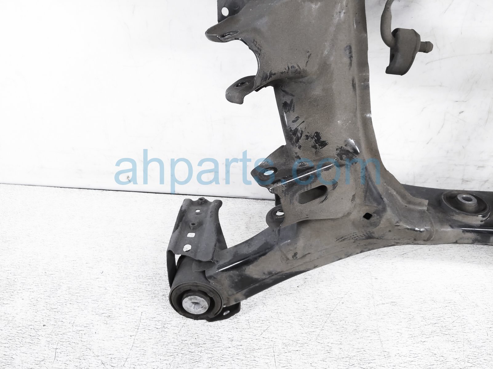 thumbnail image 2 of 2005-2009 Subaru Legacy Rear Crossmember Sub Frame Cradle (Used, OEM Replacement) 2 of 3