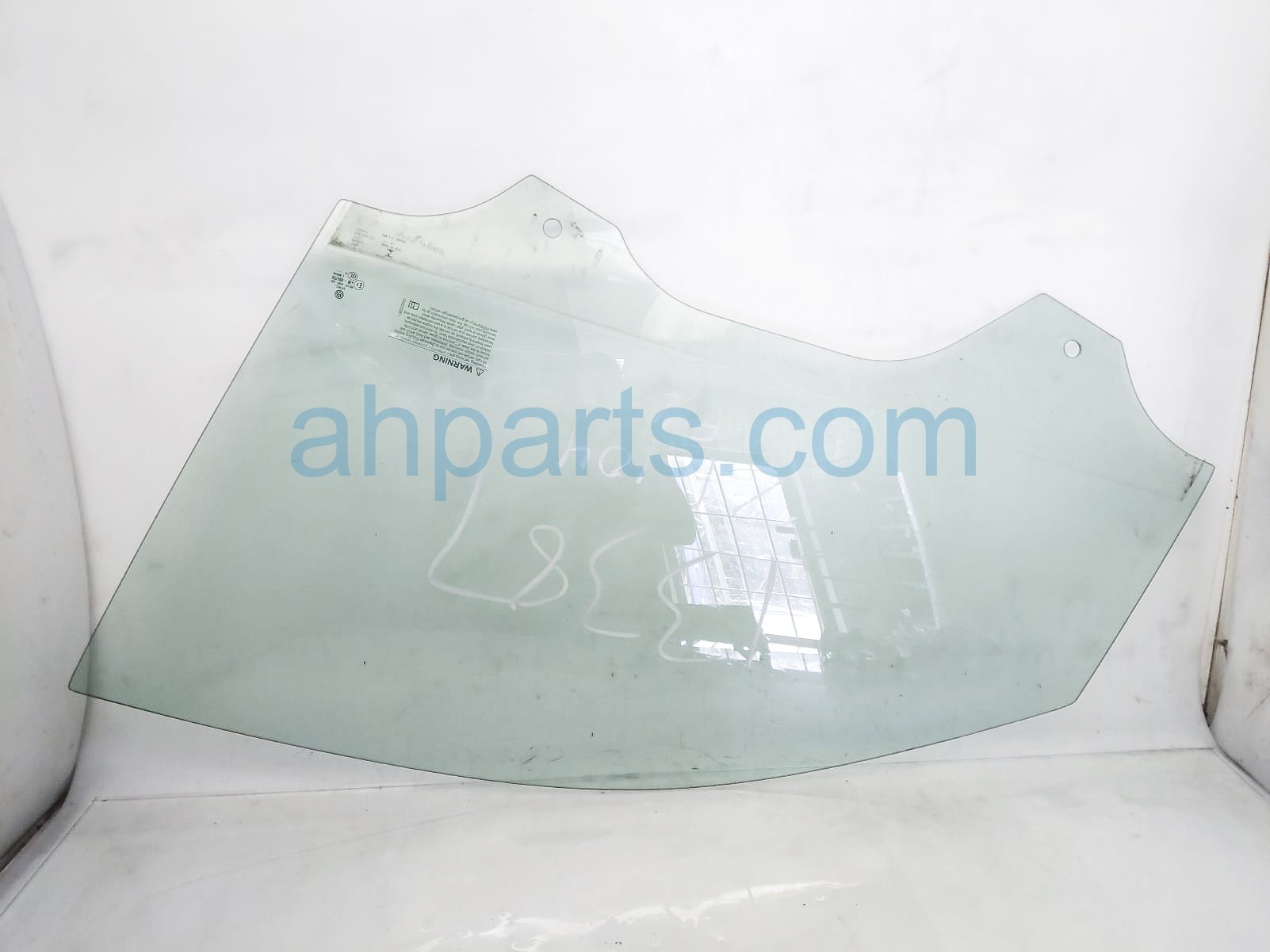 $75 Volkswagen FR/LH DOOR GLASS WINDOW $75 Volkswagen FR/LH DOOR GLASS WINDOW