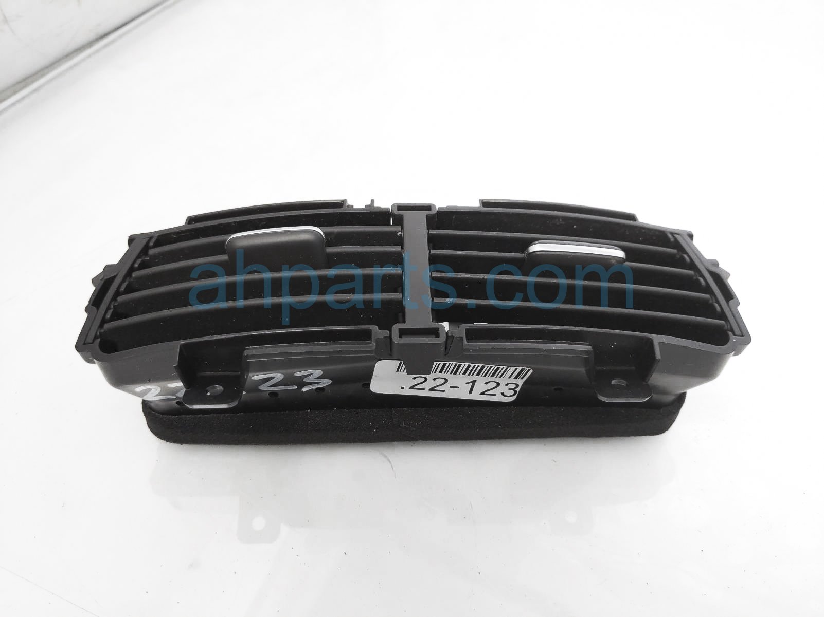 $29 Acura REAR CONSOLE AIR VENT OUTLET ASSY $29 Acura REAR CONSOLE AIR VENT OUTLET ASSY