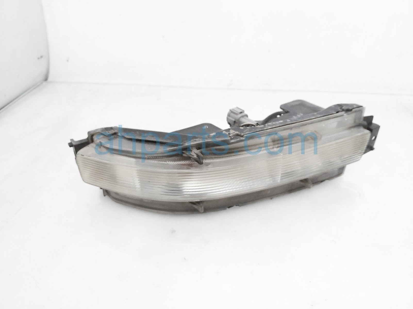 $55 Nissan RR/RH REVERSE LAMP (ON BUMPER) $55 Nissan RR/RH REVERSE LAMP (ON BUMPER)