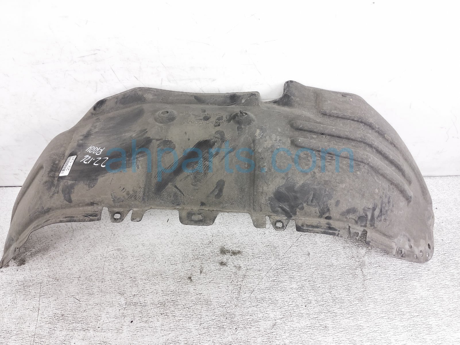 $35 Toyota RR/RH INNER FENDER LINER