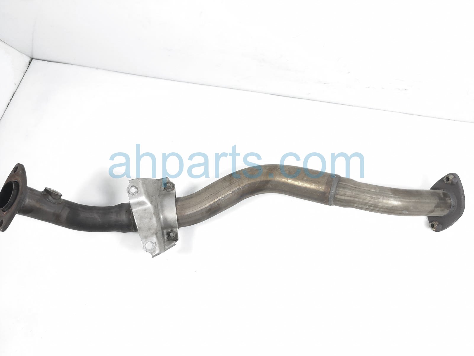 $90 Lexus FRONT EXHAUST PIPE $90 Lexus FRONT EXHAUST PIPE