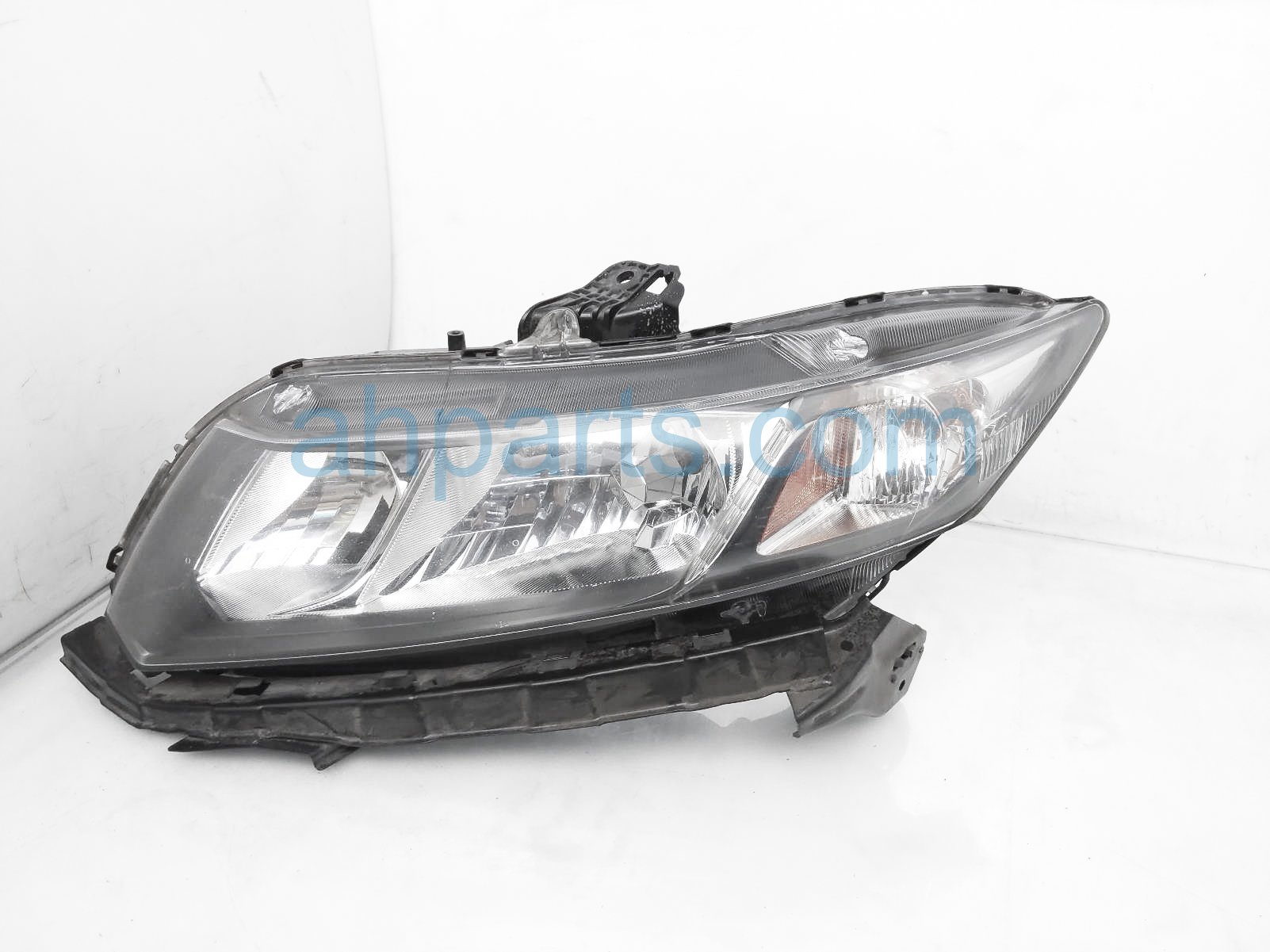 $99 Honda LH HEADLAMP / LIGHT - NIQ $99 Honda LH HEADLAMP / LIGHT - NIQ