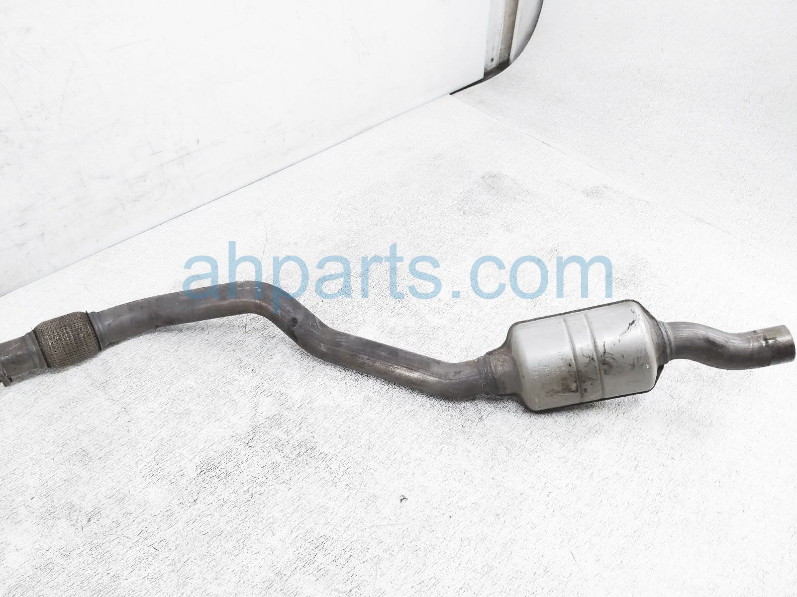 $299 Audi RH FRONT EXHAUST PIPE ASSY