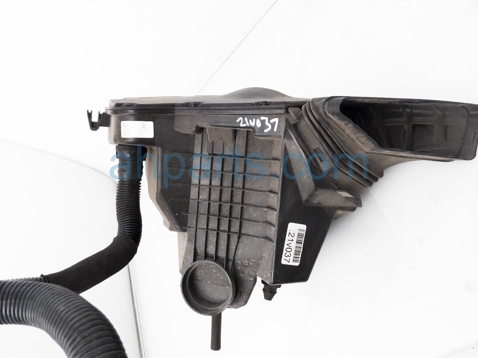 $75 Audi AIR CLEANER INTAKE BOX $75 Audi AIR CLEANER INTAKE BOX
