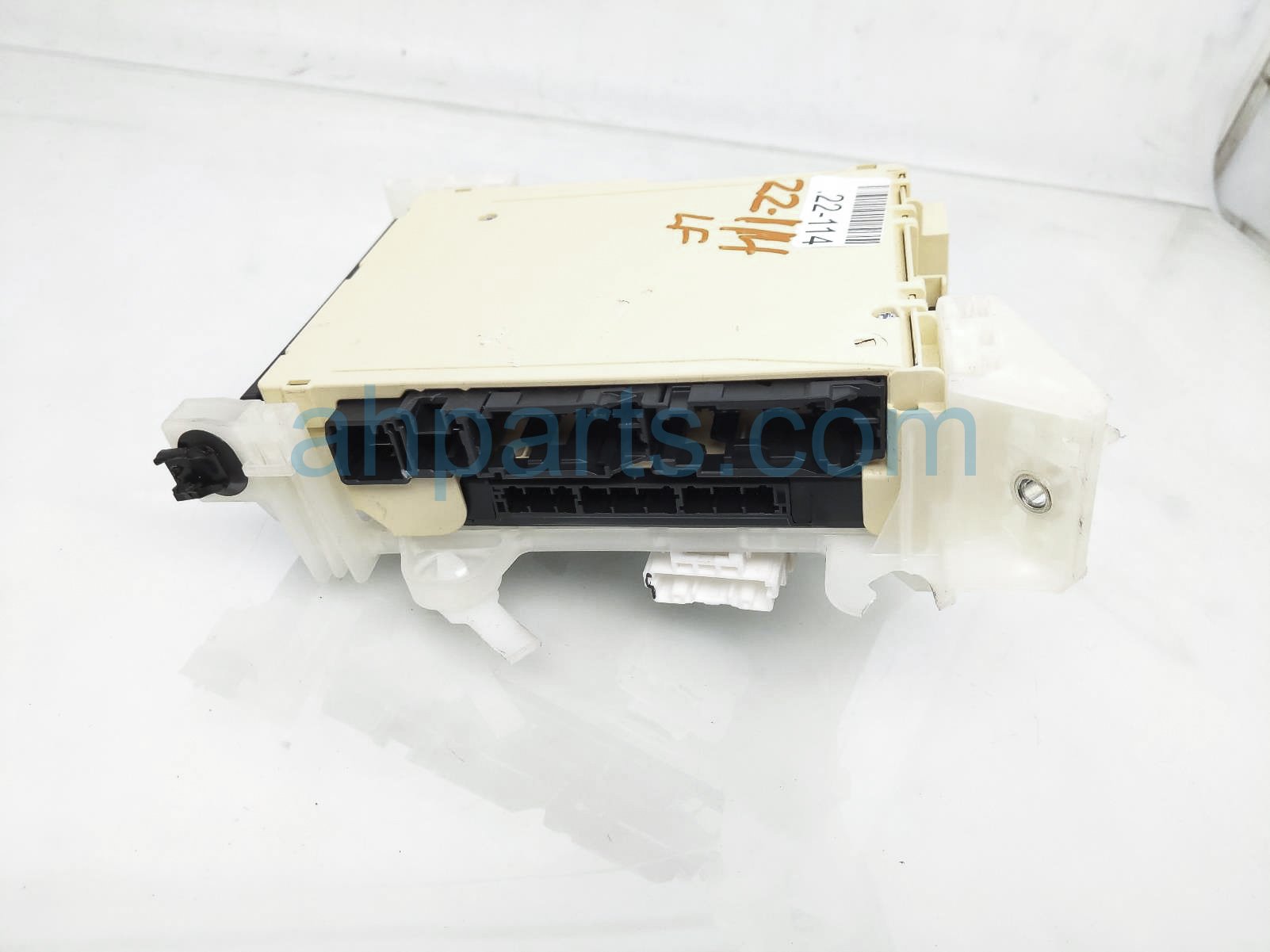 $170 Toyota JUNCTION BLOCK / CABIN FUSE BOX $170 Toyota JUNCTION BLOCK / CABIN FUSE BOX