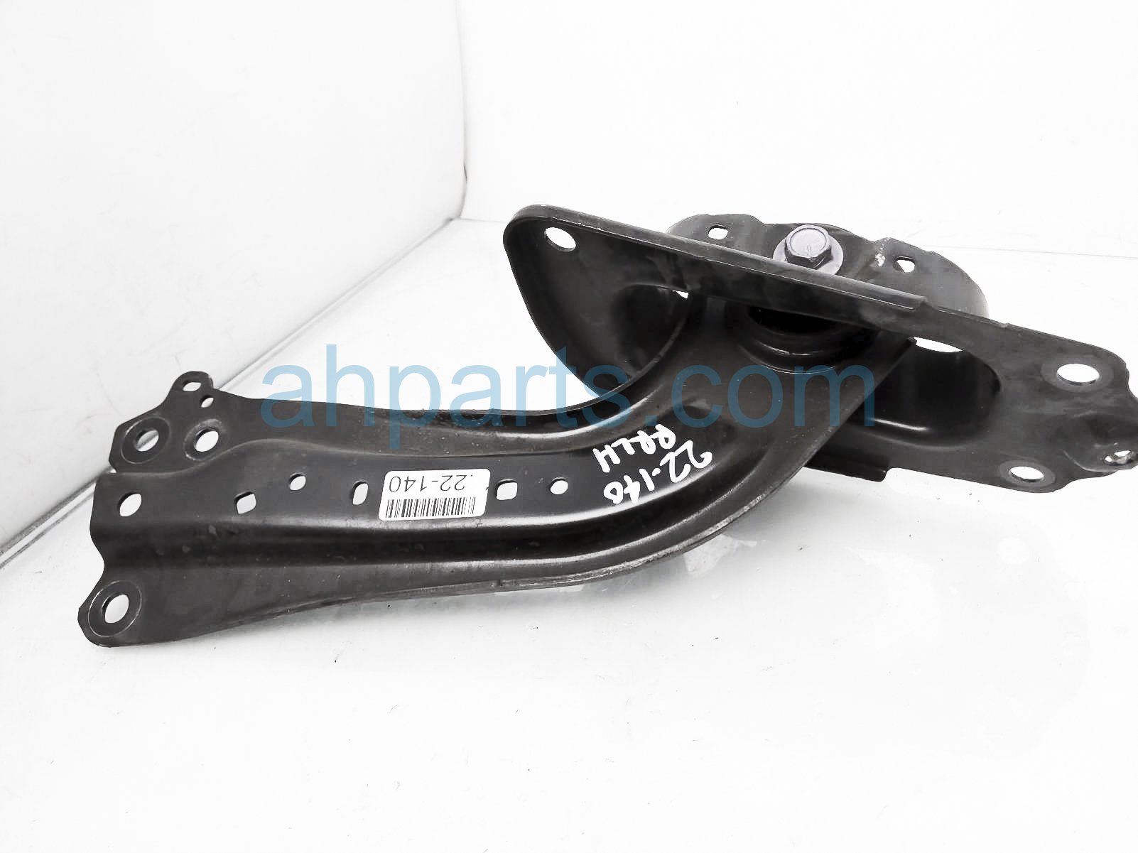 $75 Toyota RR/LH TRAILING CONTROL ARM $75 Toyota RR/LH TRAILING CONTROL ARM