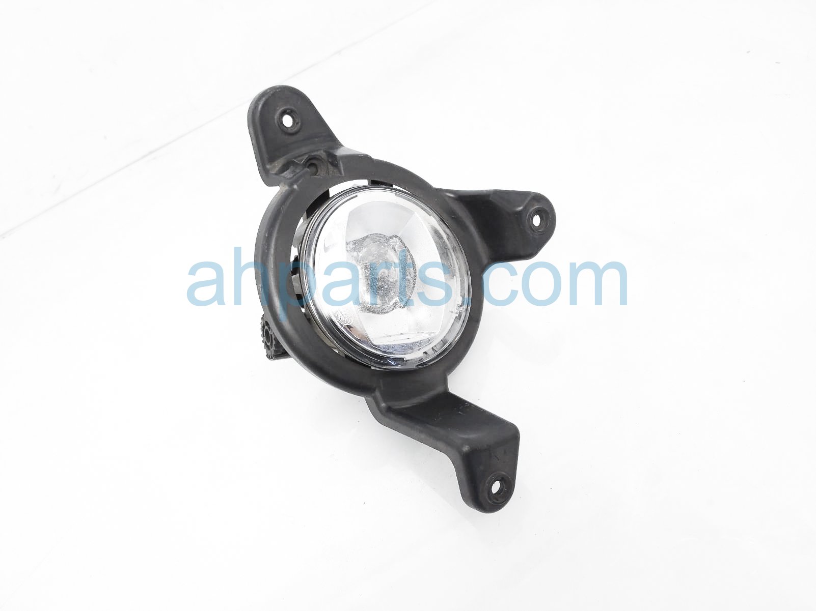 $125 Toyota RH LED VERSION FOG LAMP / LIGHT -NIQ $125 Toyota RH LED VERSION FOG LAMP / LIGHT -NIQ