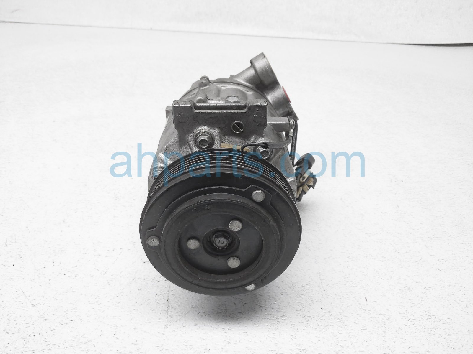 Sold 2010 Volvo Xc70 Air + Clutch Ac Pump / Compressor 30780458 Replacement Sold 2010 Volvo Xc70 Air + Clutch Ac Pump / Compressor 30780458 Replacement thumbnail