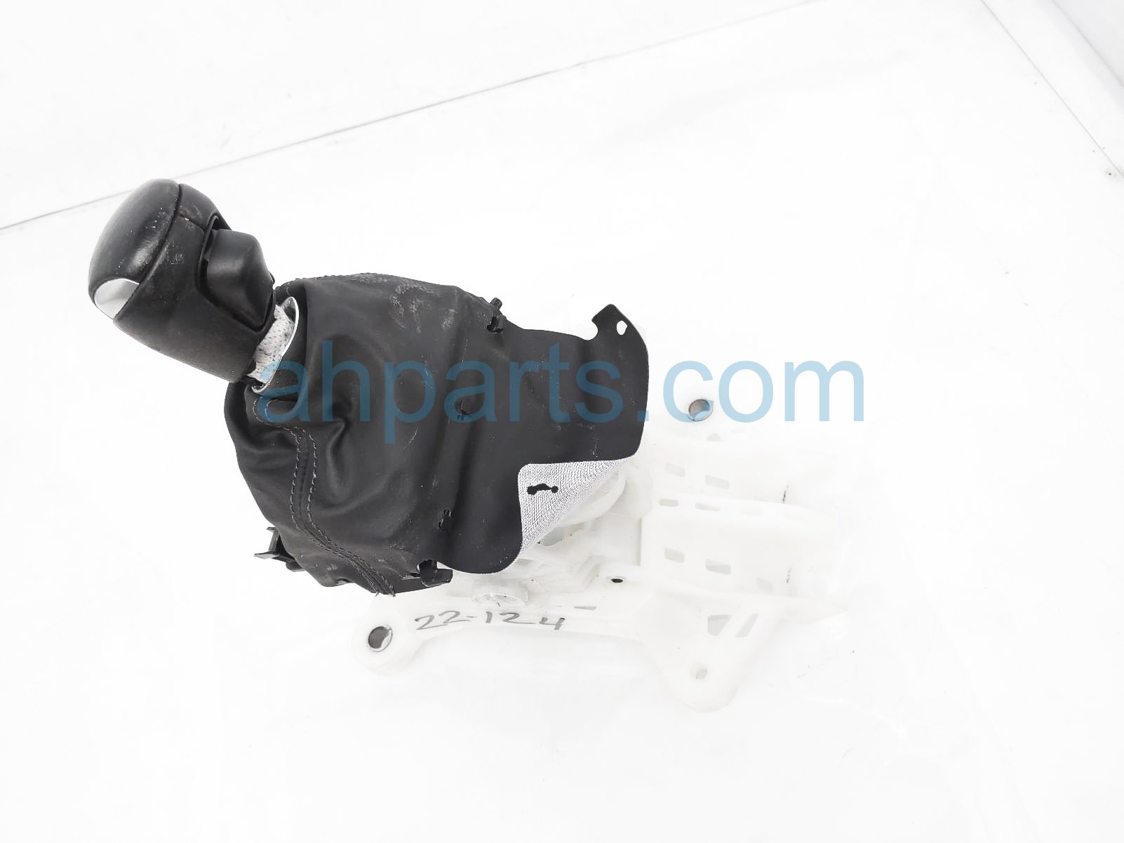 $40 Mazda A/T SHIFTER SELECT LEVER ASSY