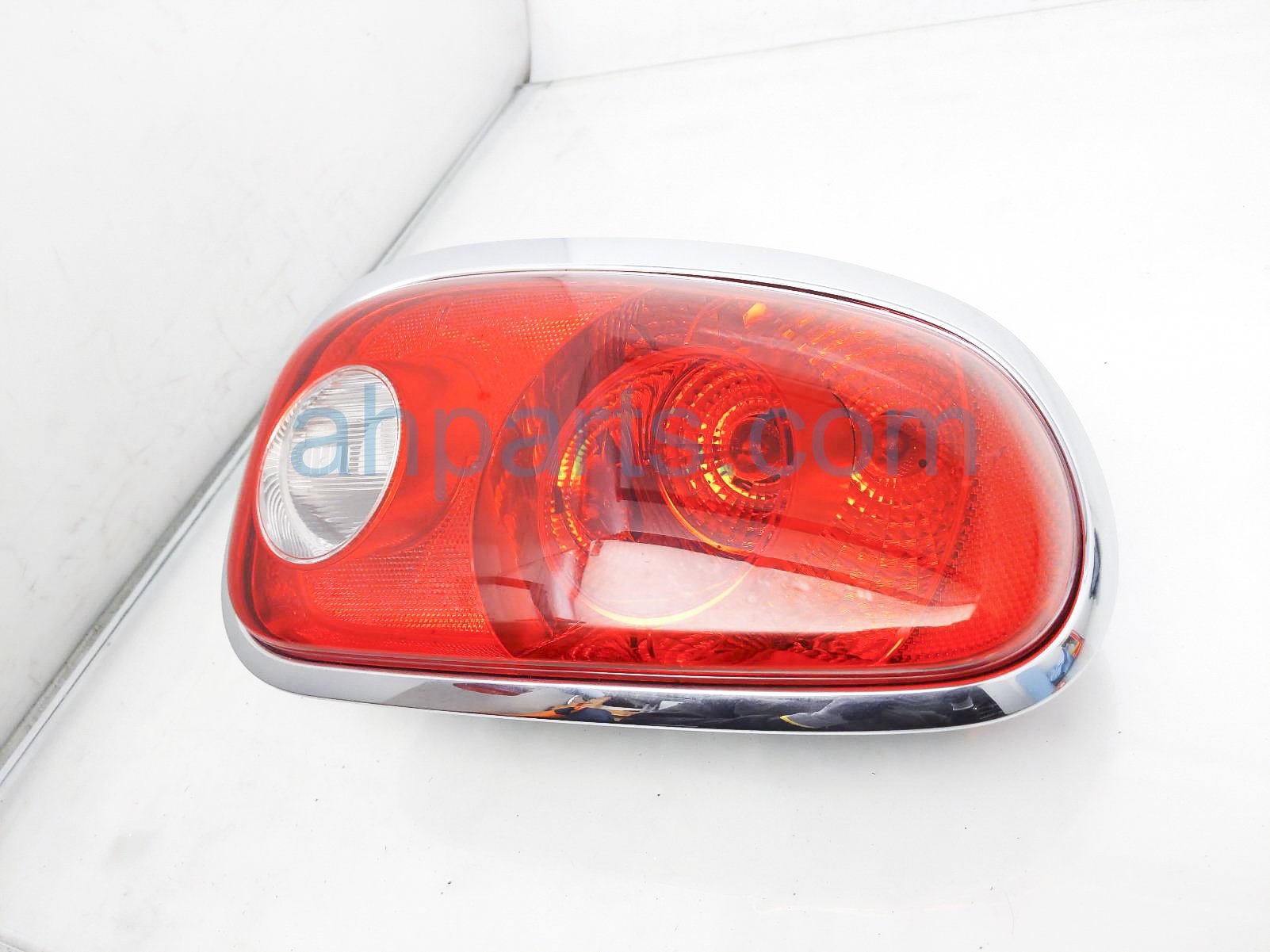 $70 BMW LH TAIL LAMP (ON BODY) $70 BMW LH TAIL LAMP (ON BODY)