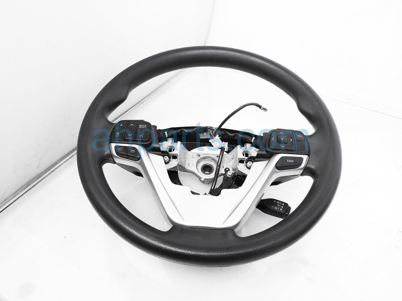 $75 Toyota STEERING WHEEL - BLACK - LE $75 Toyota STEERING WHEEL - BLACK - LE