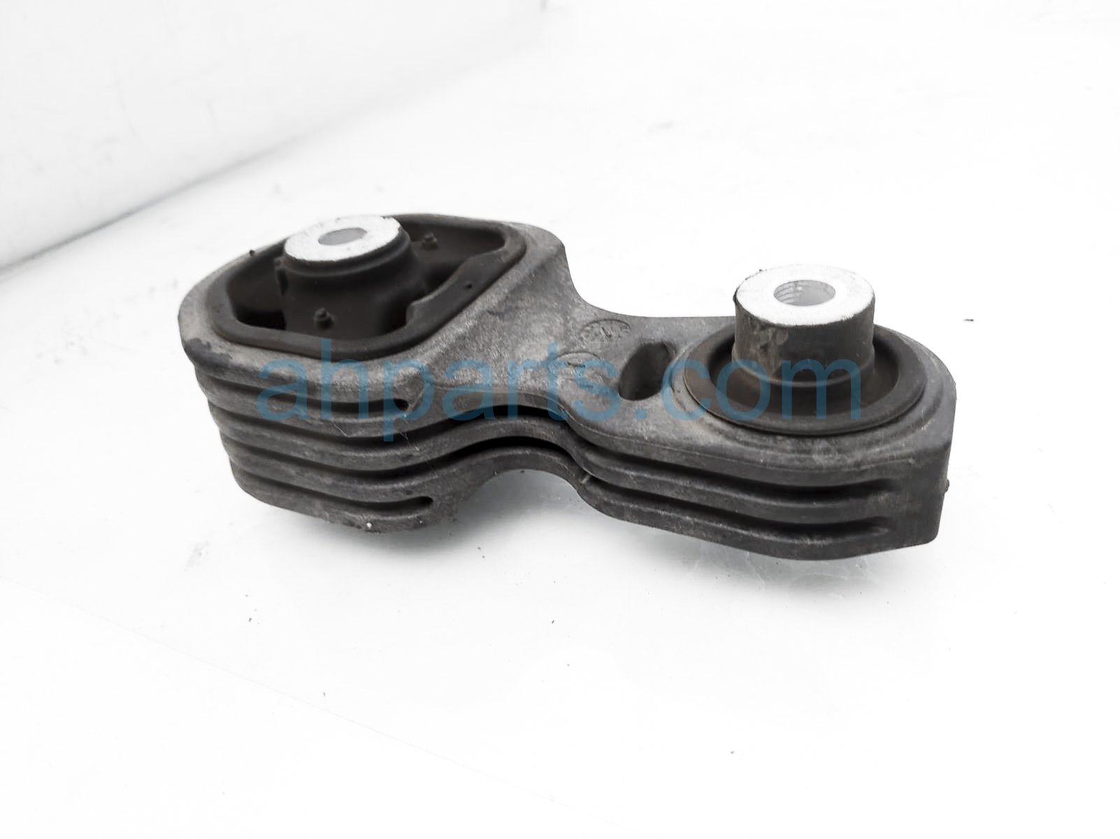 $40 Honda UPPER TORQUE ROD MOUNT - 2.0L $40 Honda UPPER TORQUE ROD MOUNT - 2.0L