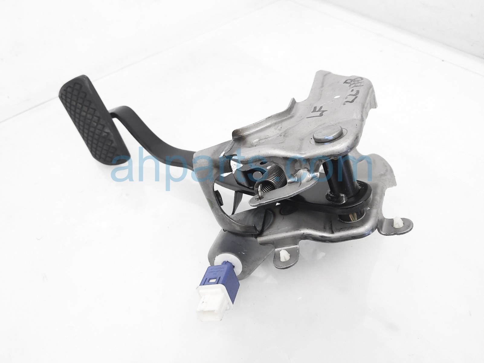 $25 Honda BRAKE PEDAL ASSY $25 Honda BRAKE PEDAL ASSY