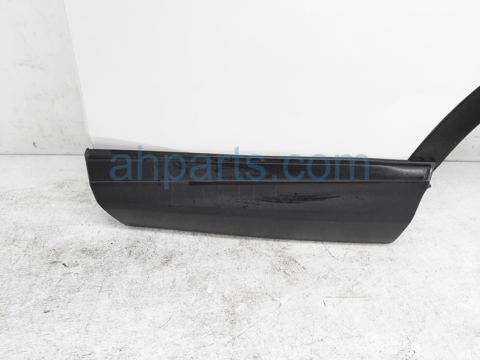 cr　10060100 オプションお写真2枚目掲載 Sold 2017 Honda CR-V Rear Driver Door - White - No Inside Trim