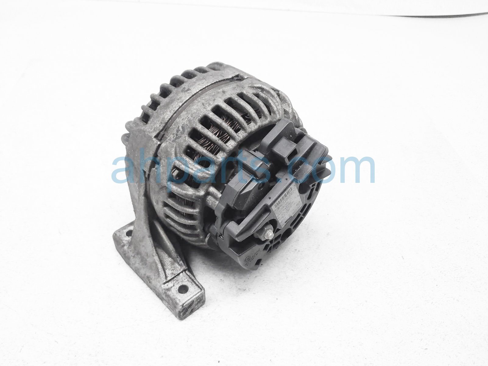 Volvo 2024 xc90 alternator