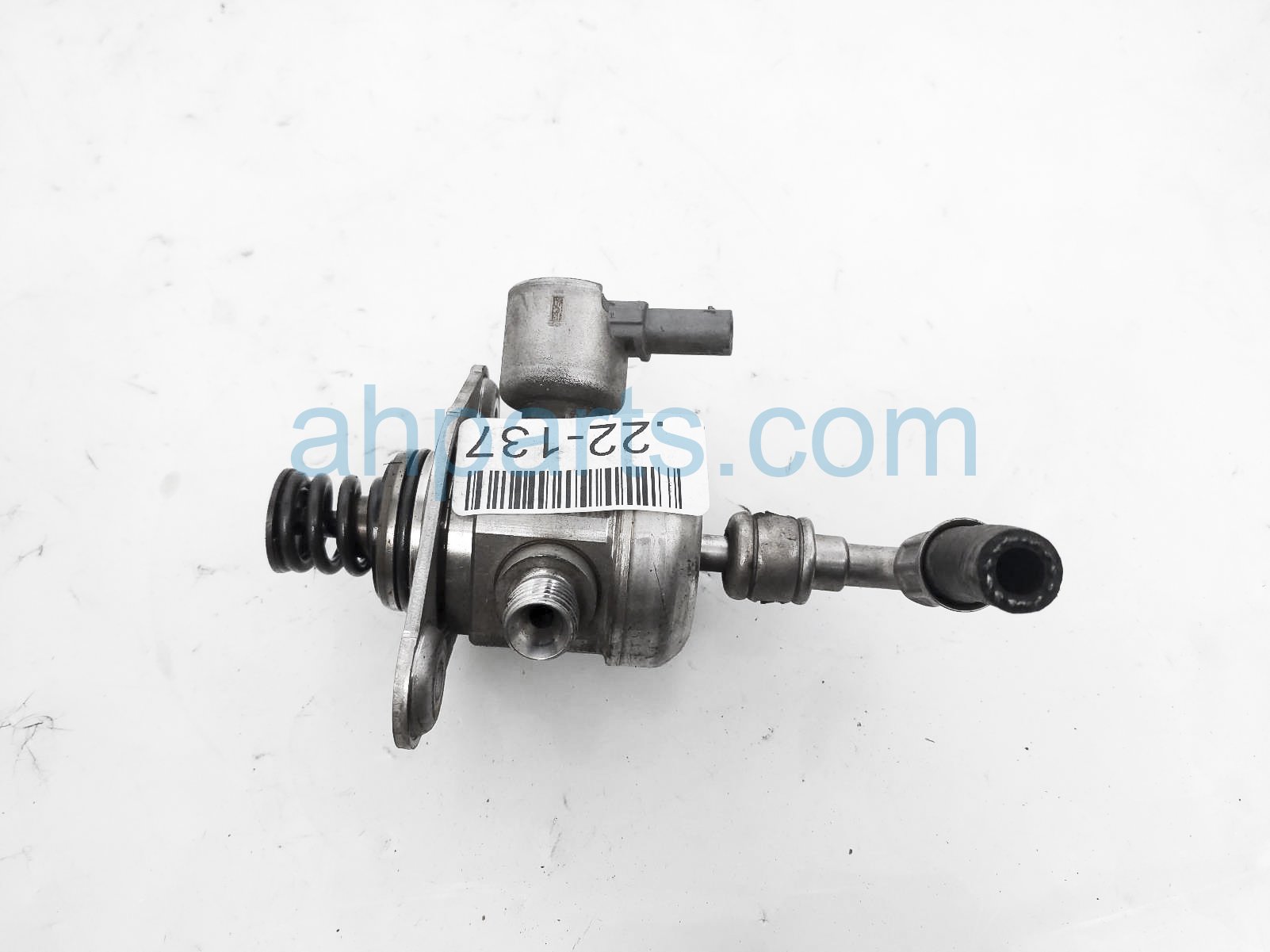 $225 BMW ENGINE MOUNTED FUEL PUMP - 1.6L $225 BMW ENGINE MOUNTED FUEL PUMP - 1.6L