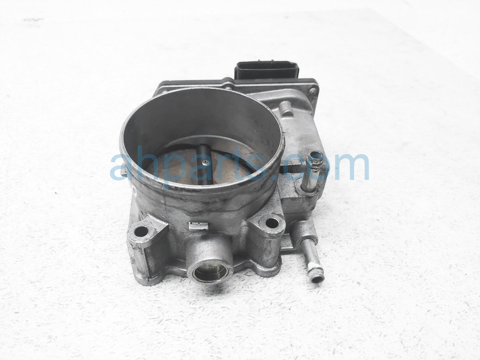 2005 Volvo Xc90 Throttle Body 30622273