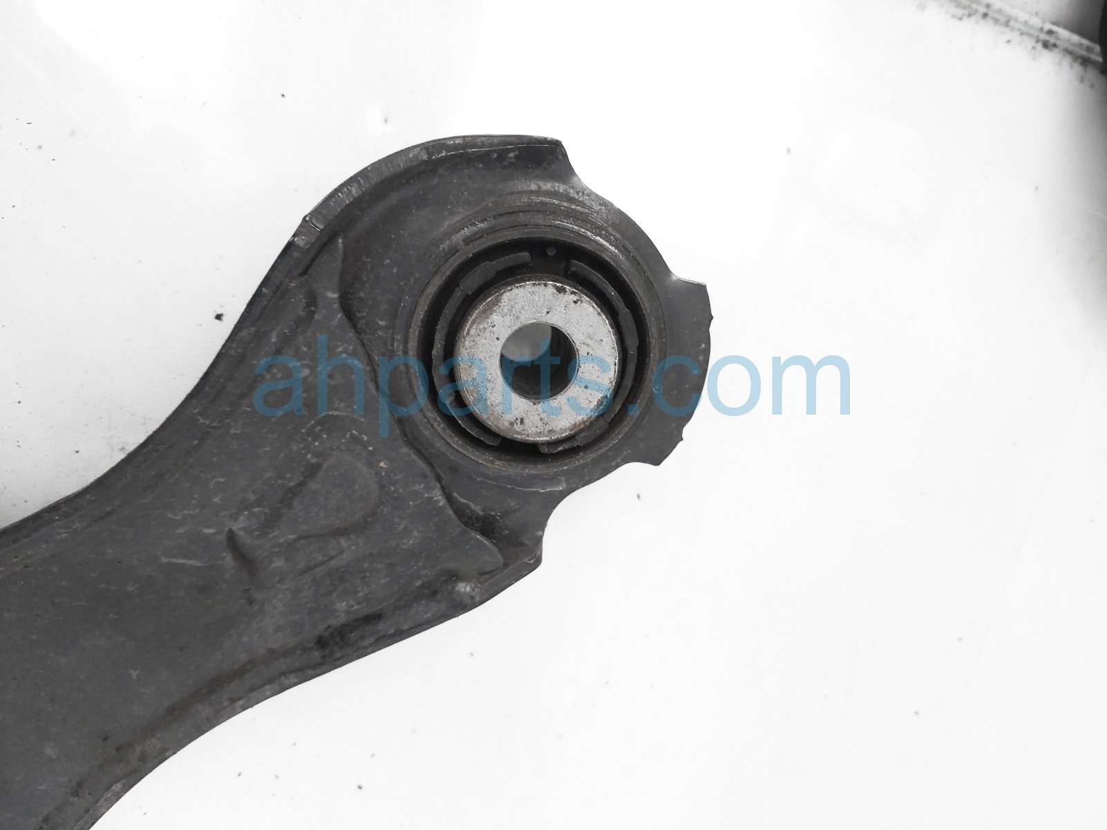 Sold 2020 Honda CR-V Rear Passenger Upper Control Arm - Awd 52510-TLA-A01