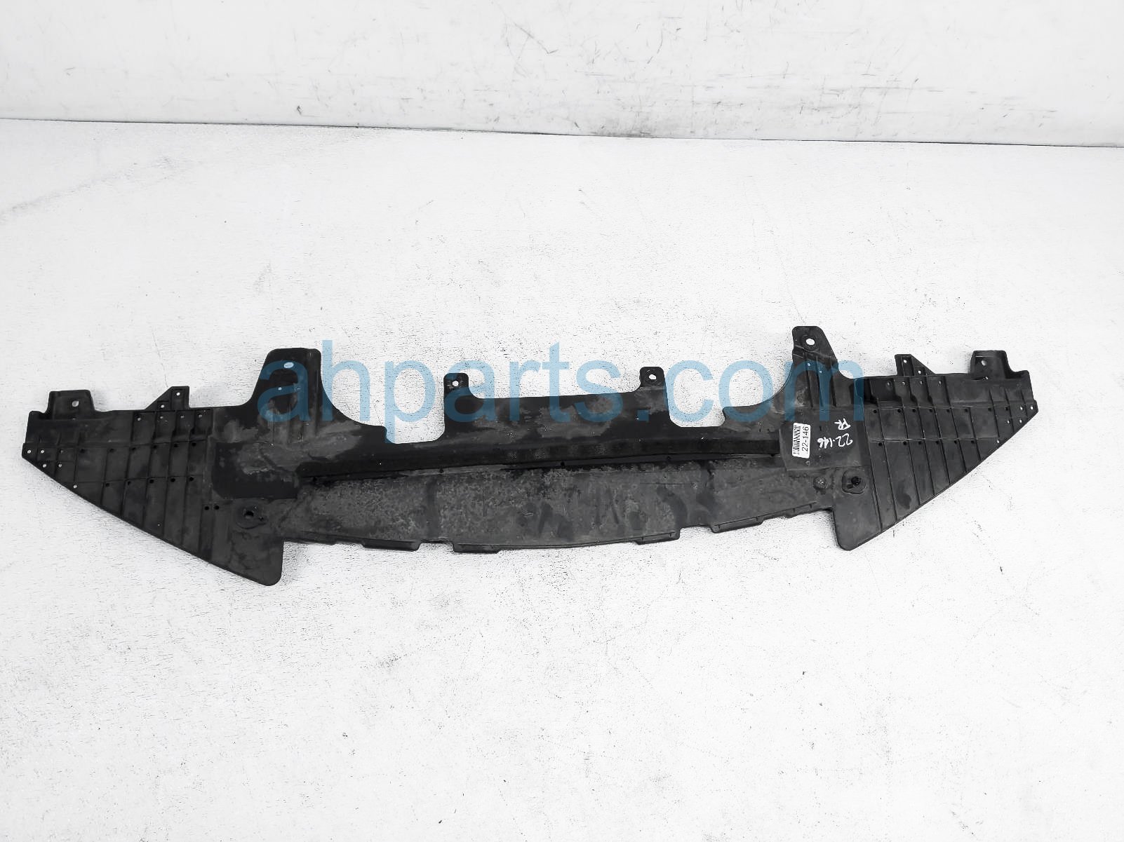 $20 Acura LOWER FRONT BUMPER PLATE - 2.0L TECH $20 Acura LOWER FRONT BUMPER PLATE - 2.0L TECH