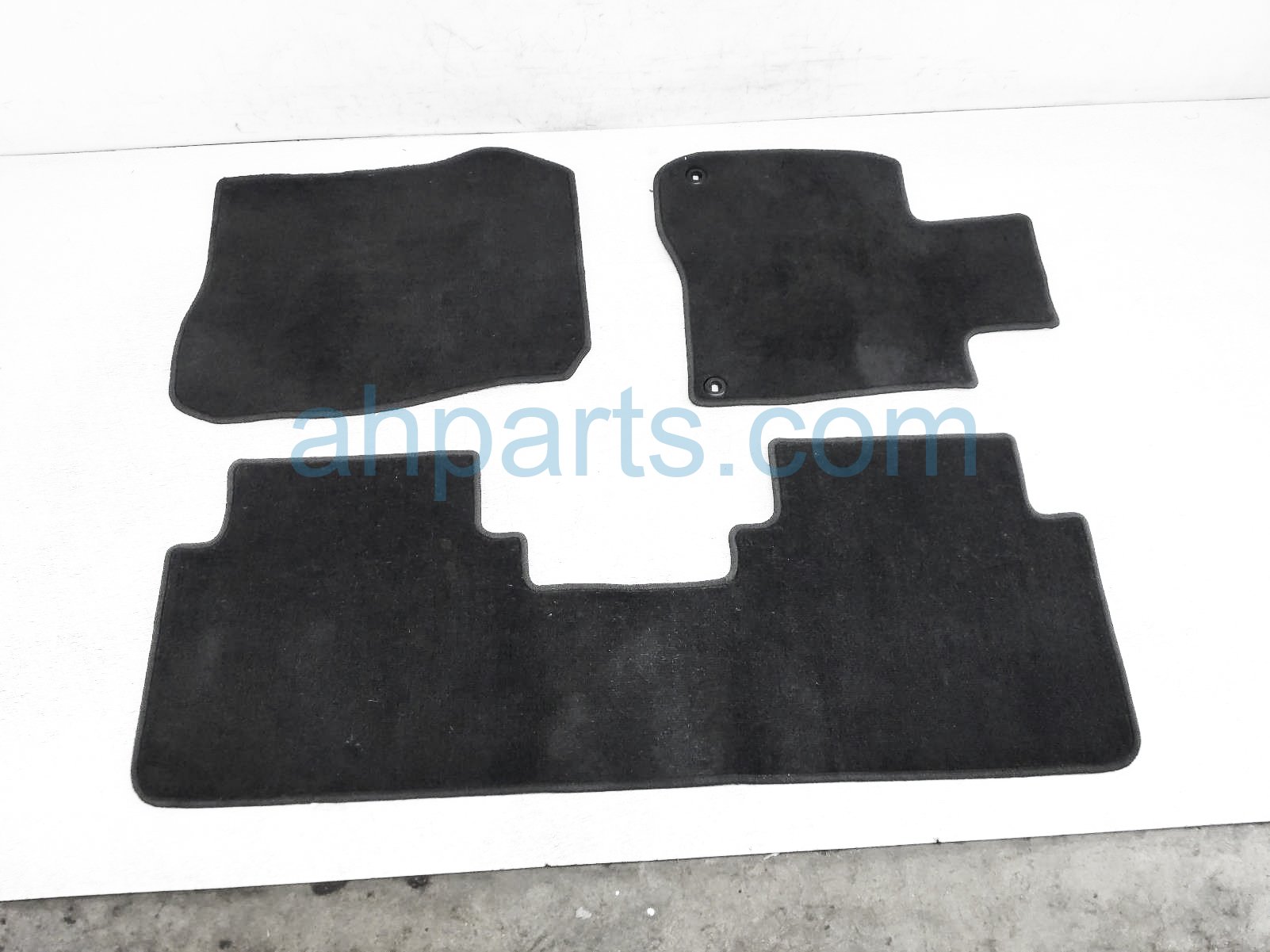$45 Honda FLOOR MATS - SET OF 3 - BLACK HYBRID $45 Honda FLOOR MATS - SET OF 3 - BLACK HYBRID