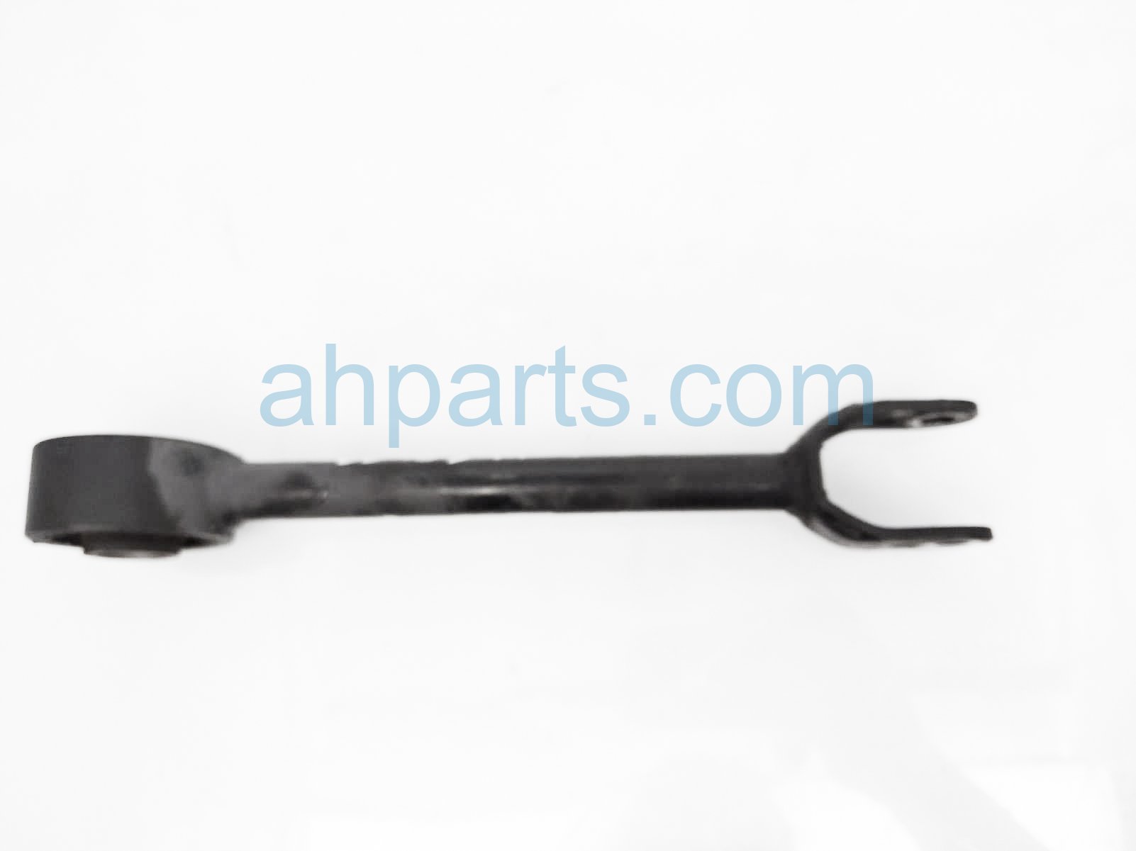 $20 Infiniti RR/LH LATERAL CONTROL ARM $20 Infiniti RR/LH LATERAL CONTROL ARM