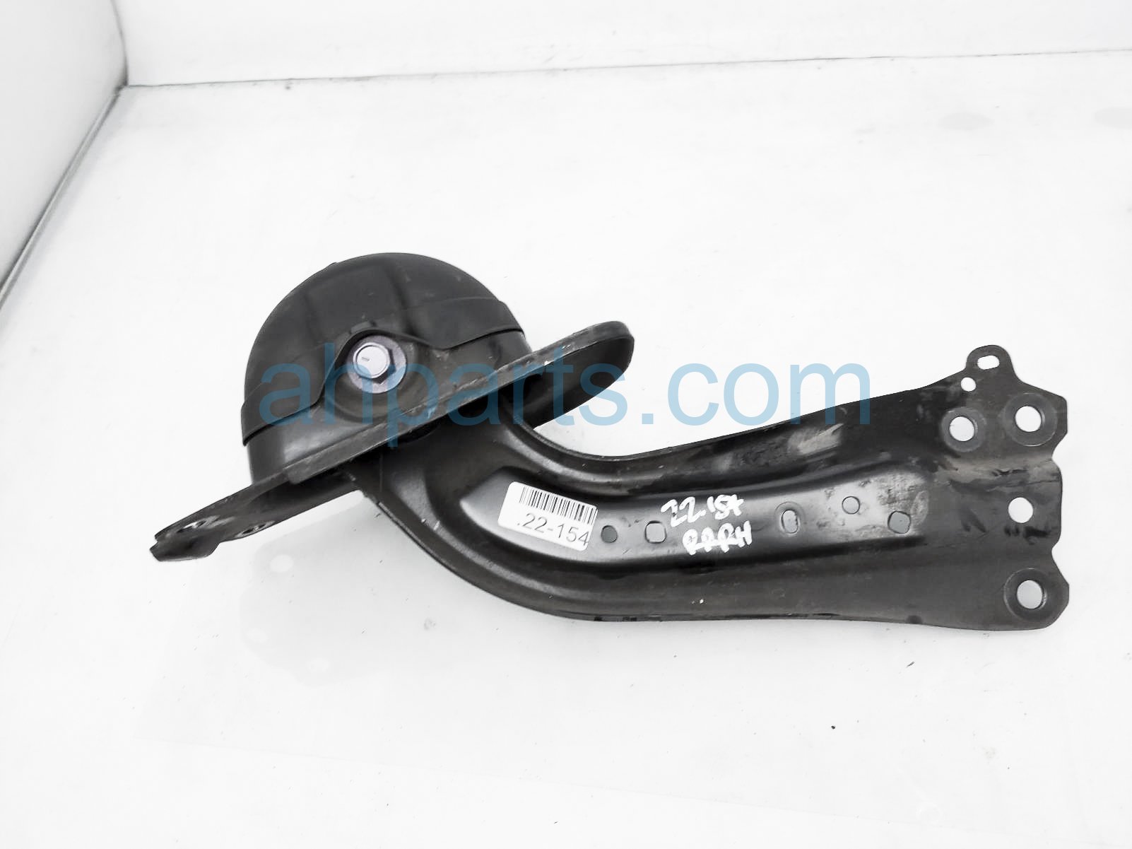$75 Toyota RR/RH TRAILING CONTROL ARM $75 Toyota RR/RH TRAILING CONTROL ARM
