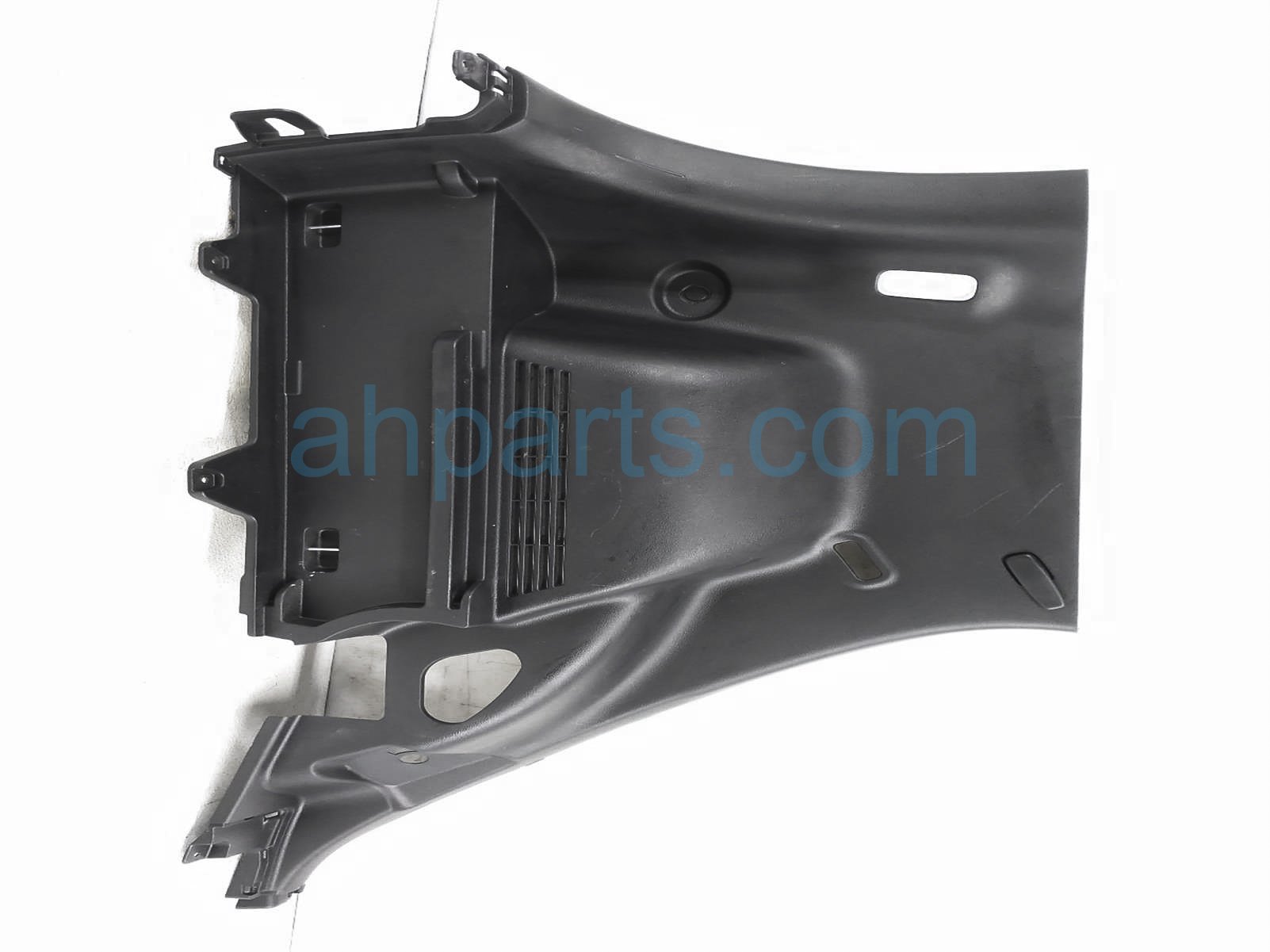 $75 Kia RR/LH QUARTER MOLDING - BLACK $75 Kia RR/LH QUARTER MOLDING - BLACK